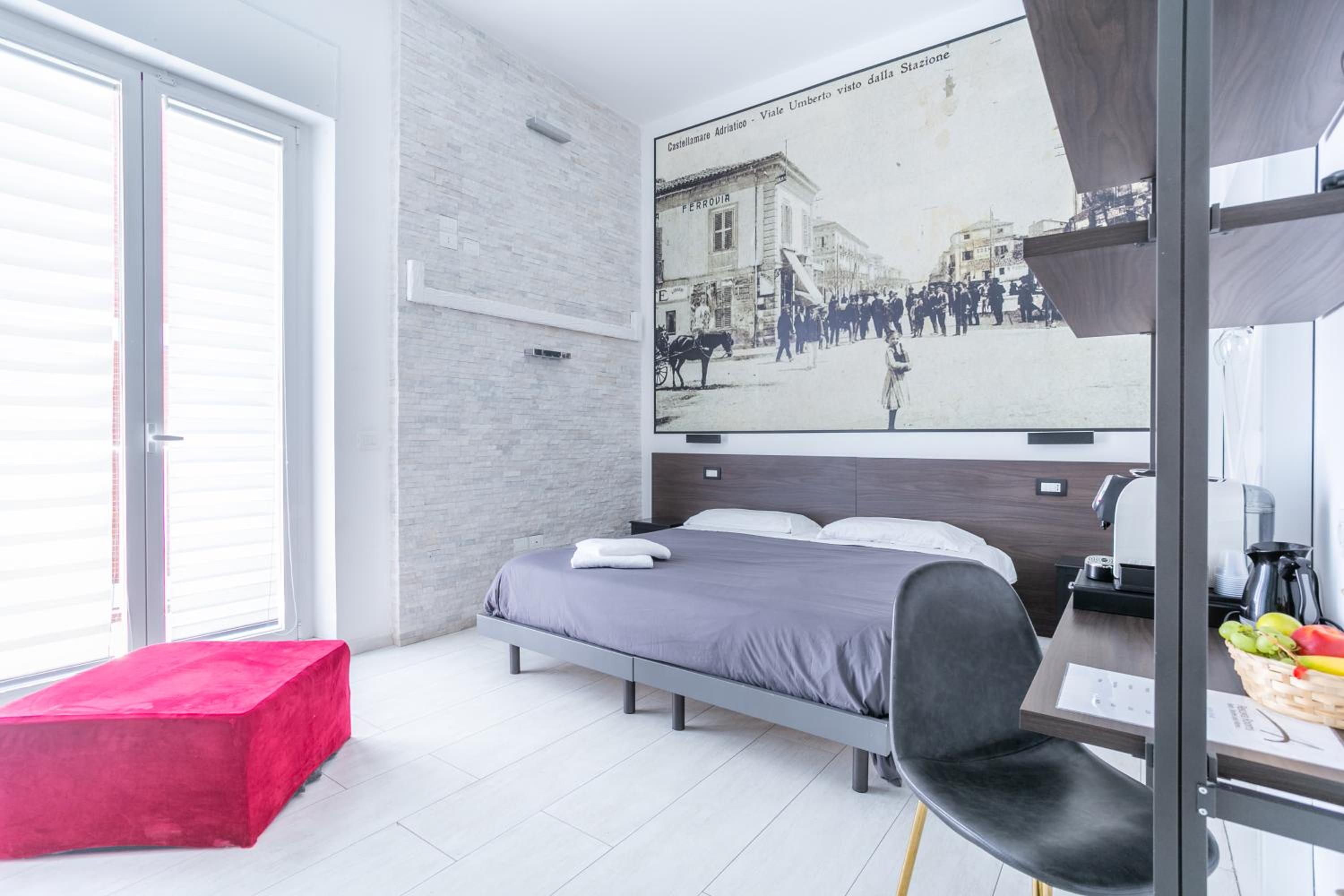 Superior Double or Twin Room with City View - Photo 61