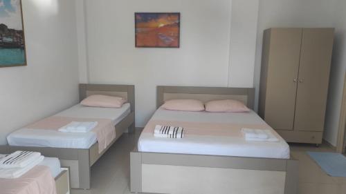Studio Apartment photo 3