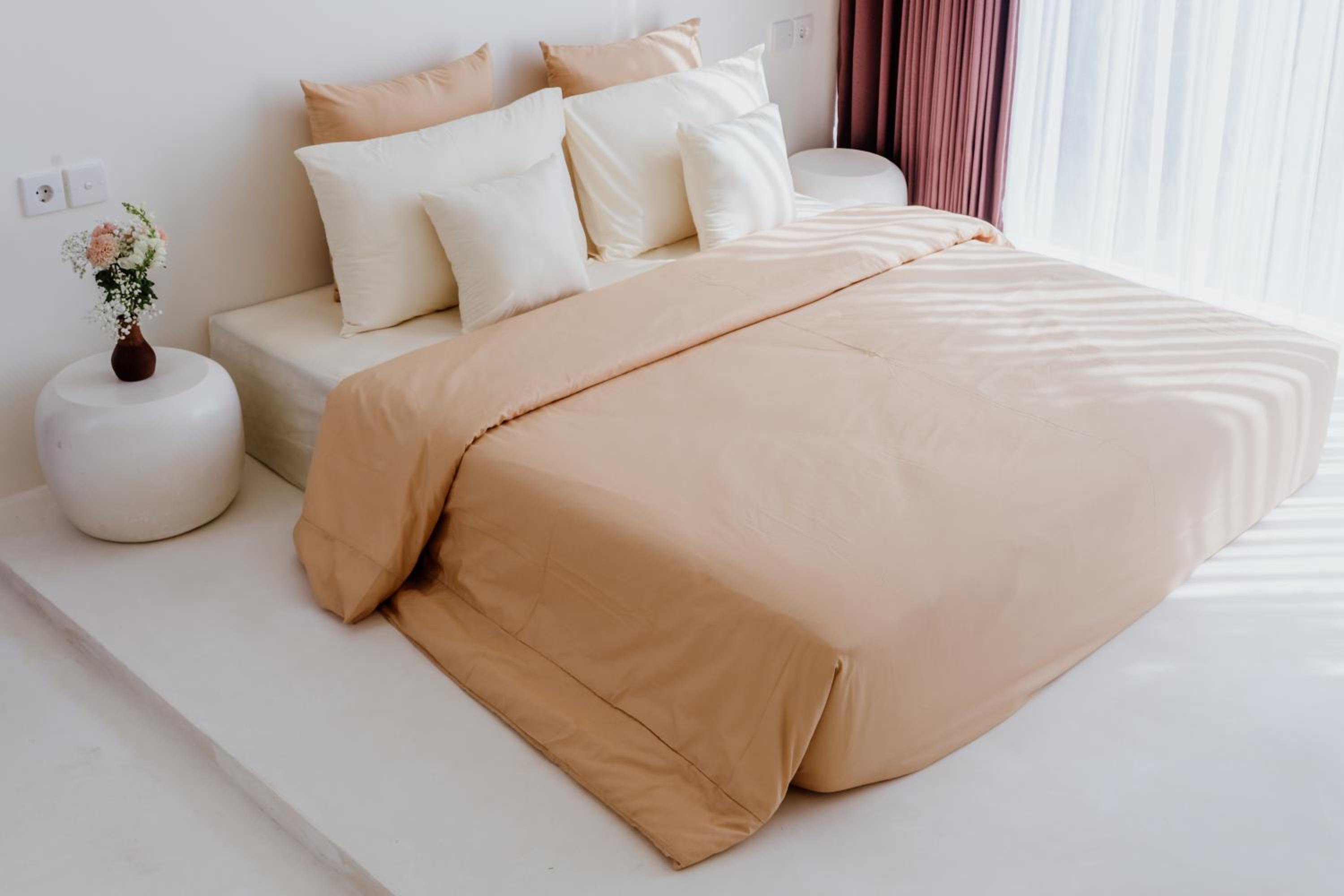 Deluxe Double Room with Balcony - Photo 14