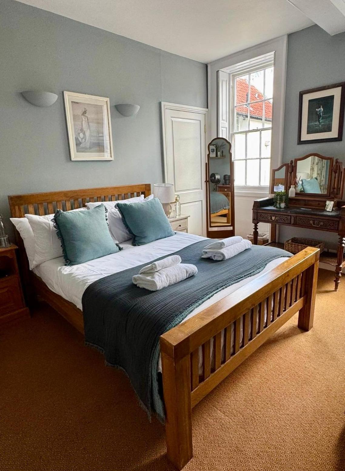 Deluxe Double Room - Non Pet Friendly