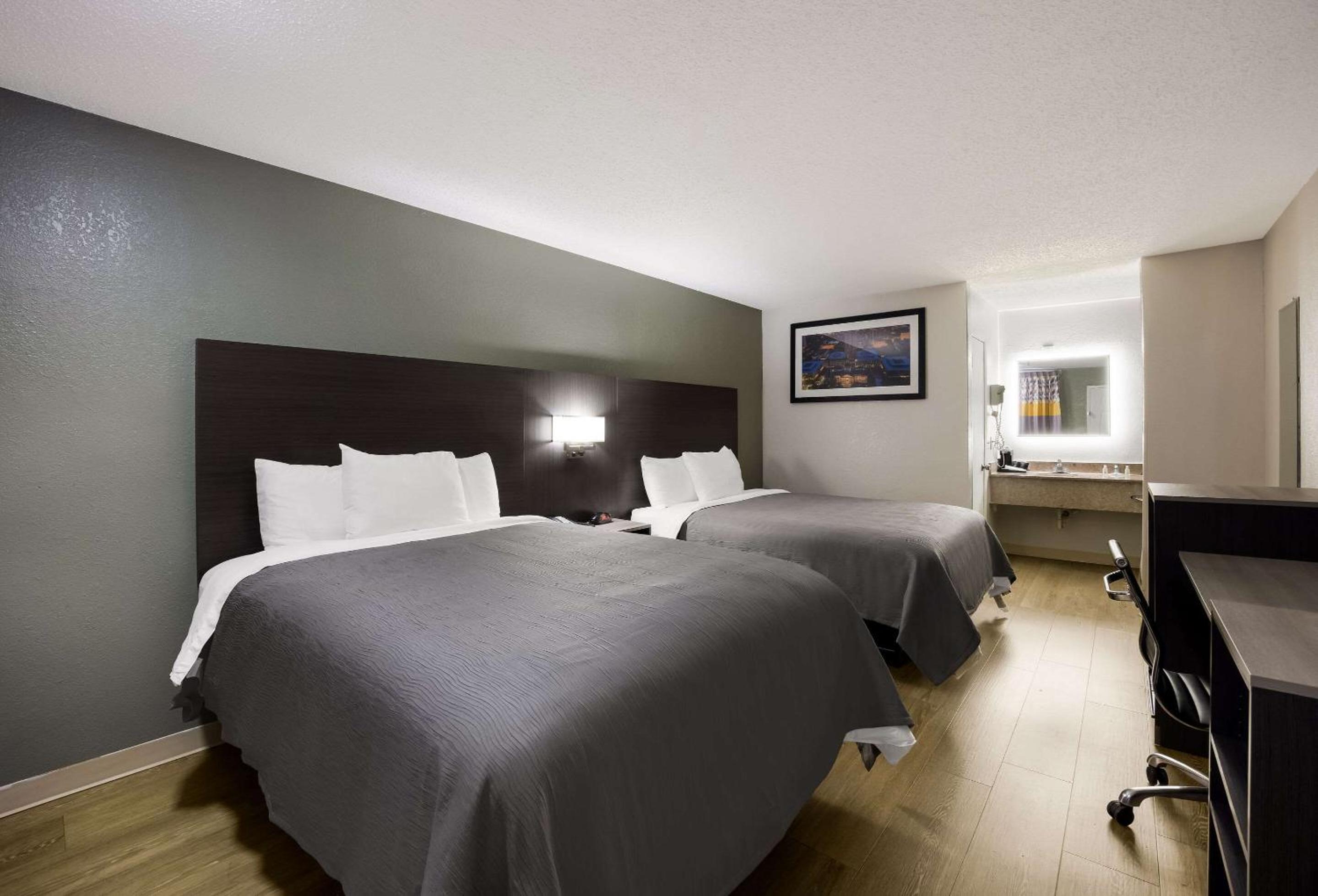 Double Room with Two Double Beds - Non-Smoking - Photo 1