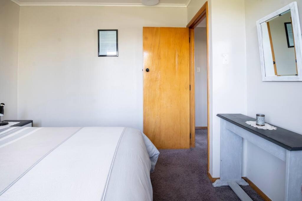 Four-Bedroom House - Photo 23