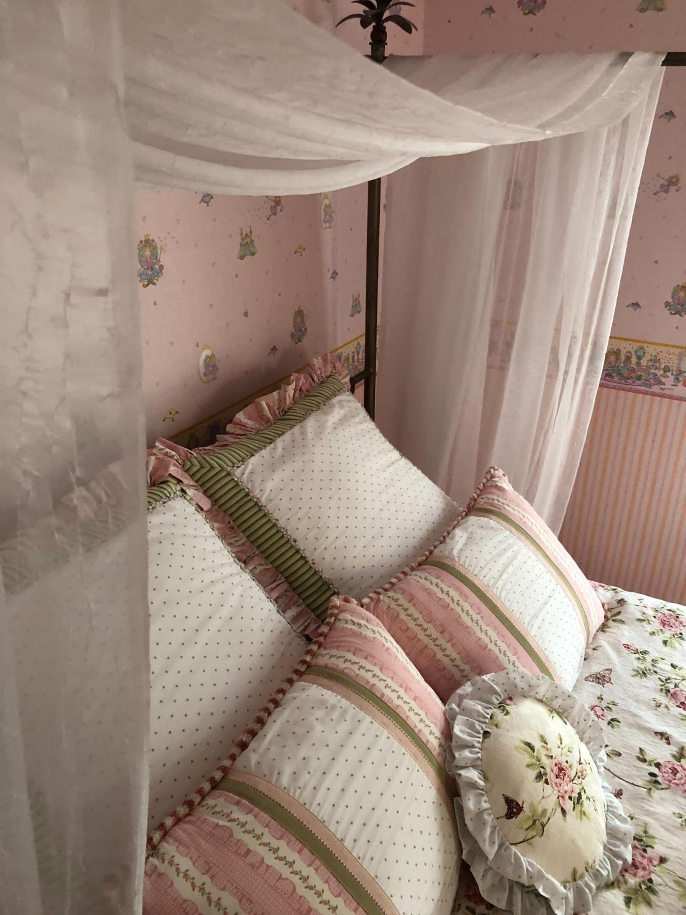 Two-Bedroom House - Photo 46