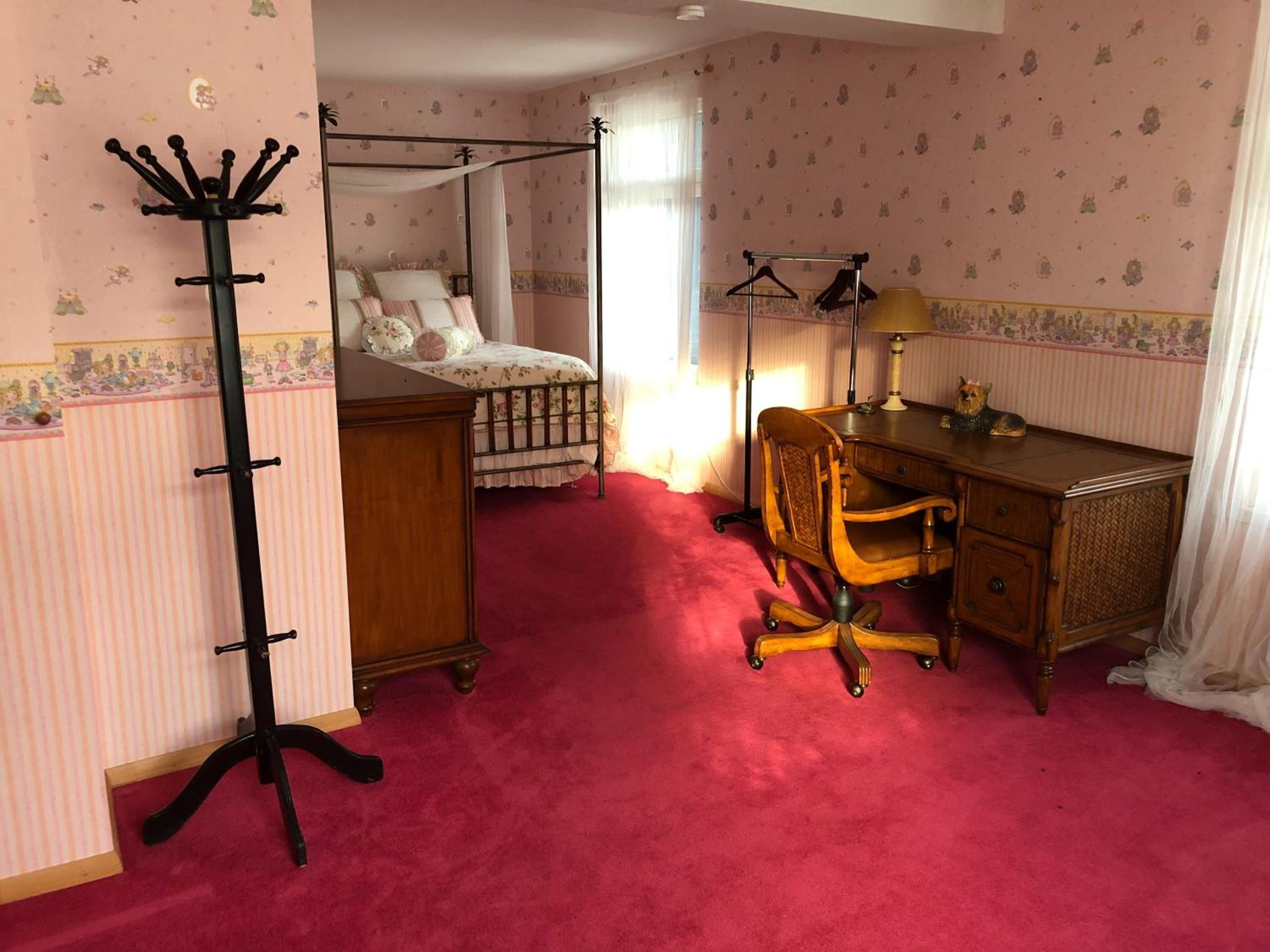 Two-Bedroom House - Photo 51