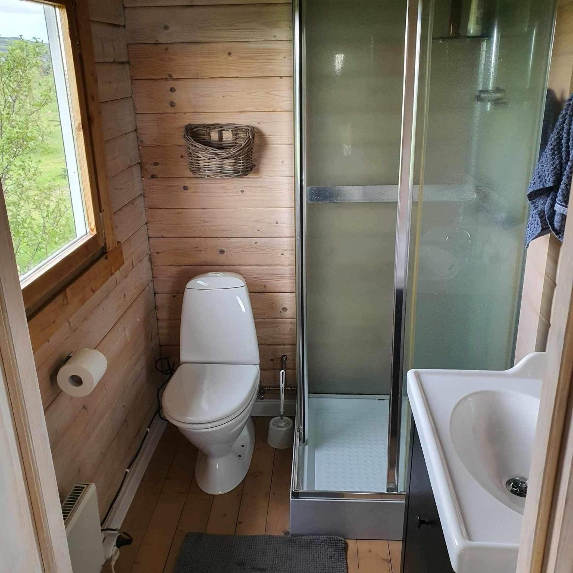 One-Bedroom House photo 3