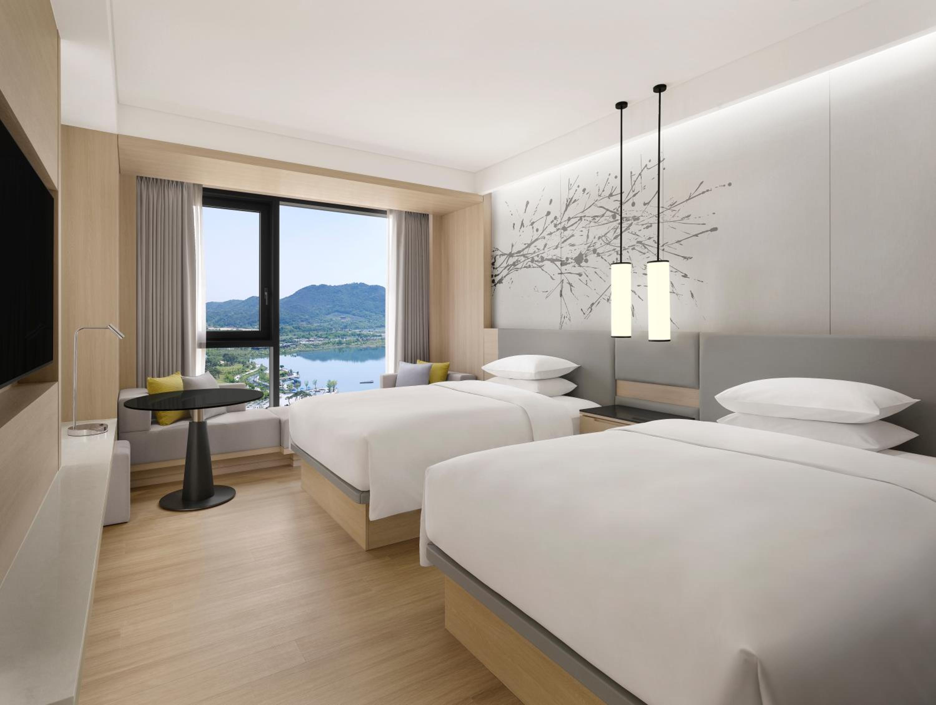 Premier Double Room with Lake View - Photo 1