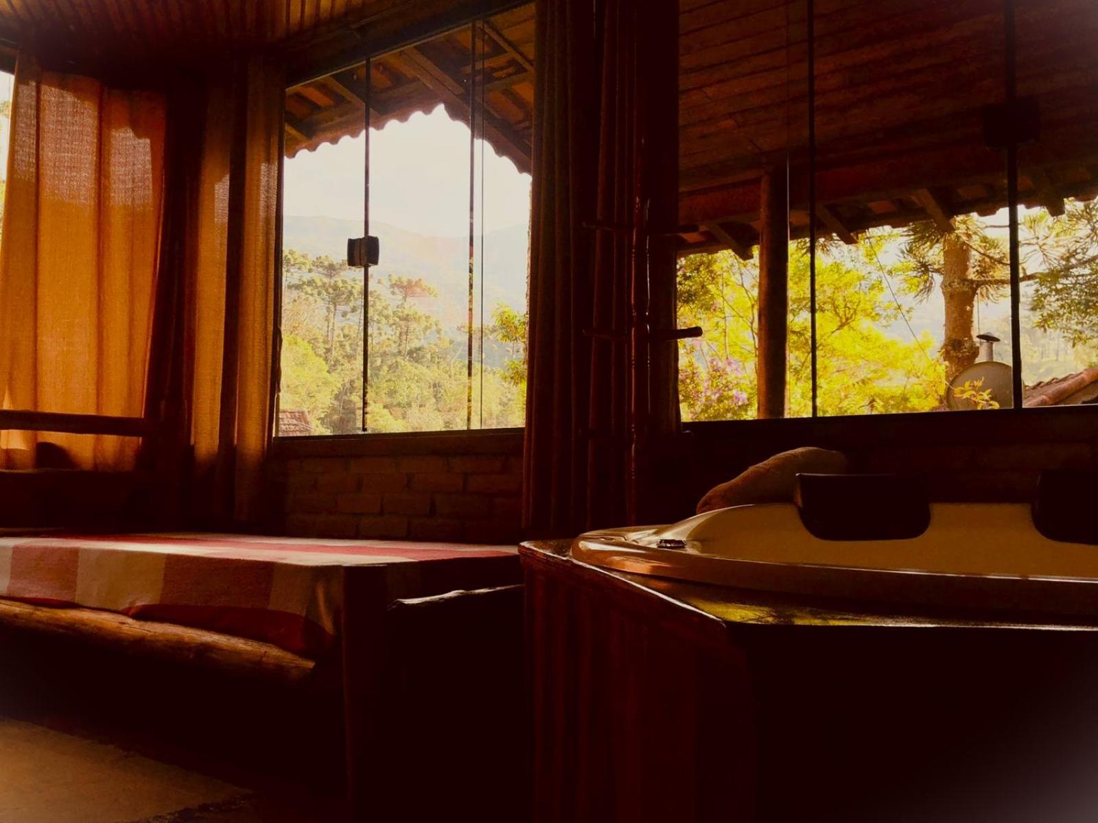 Deluxe Suite with Spa Bath