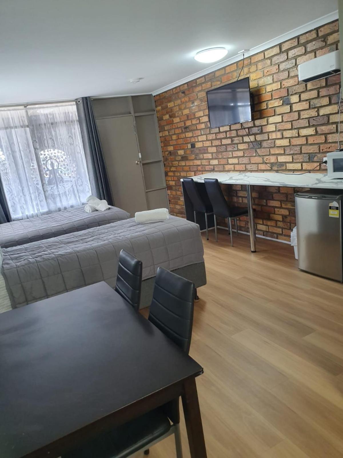 Deluxe Twin Room - Photo 15