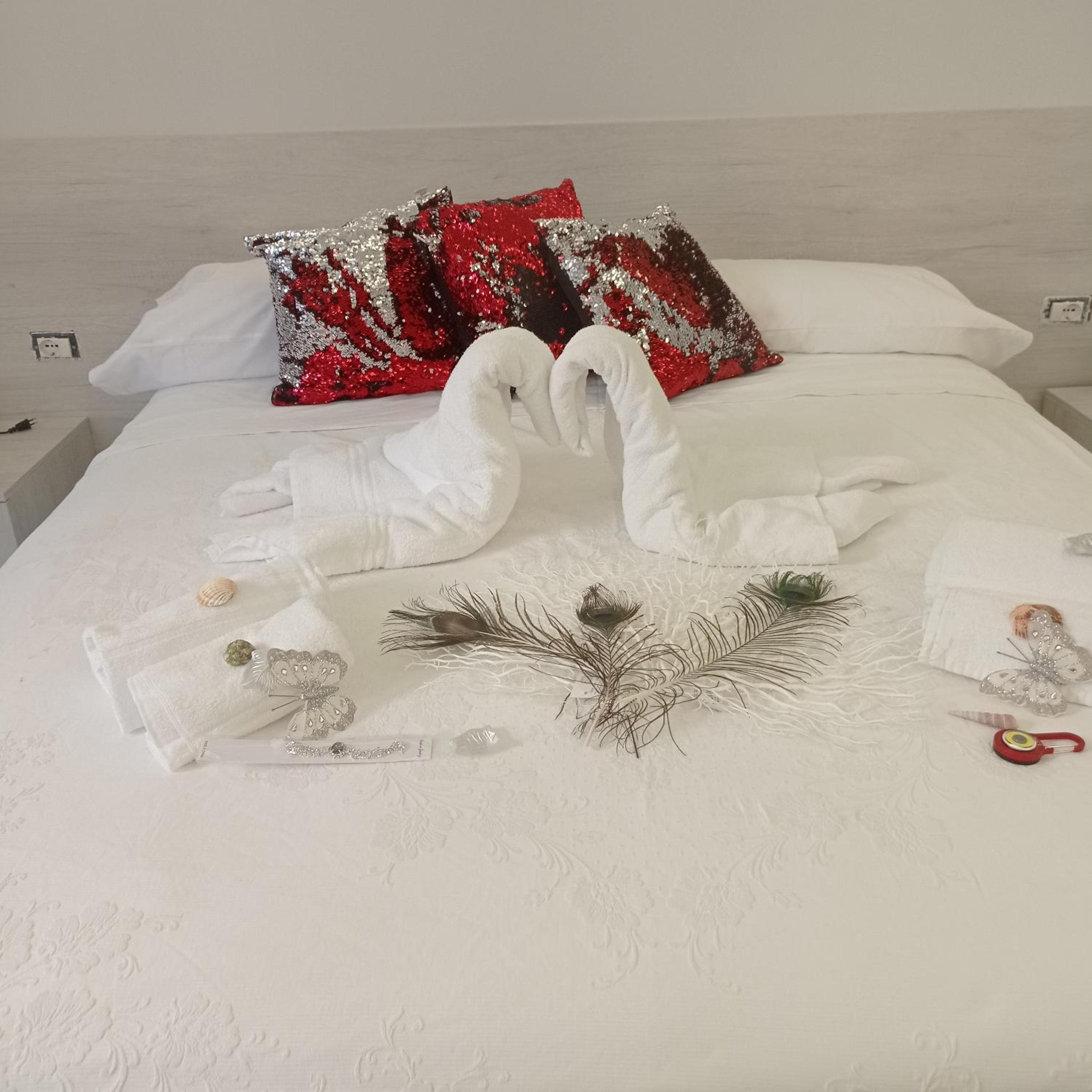 Double Room with Spa Bath - Photo 2
