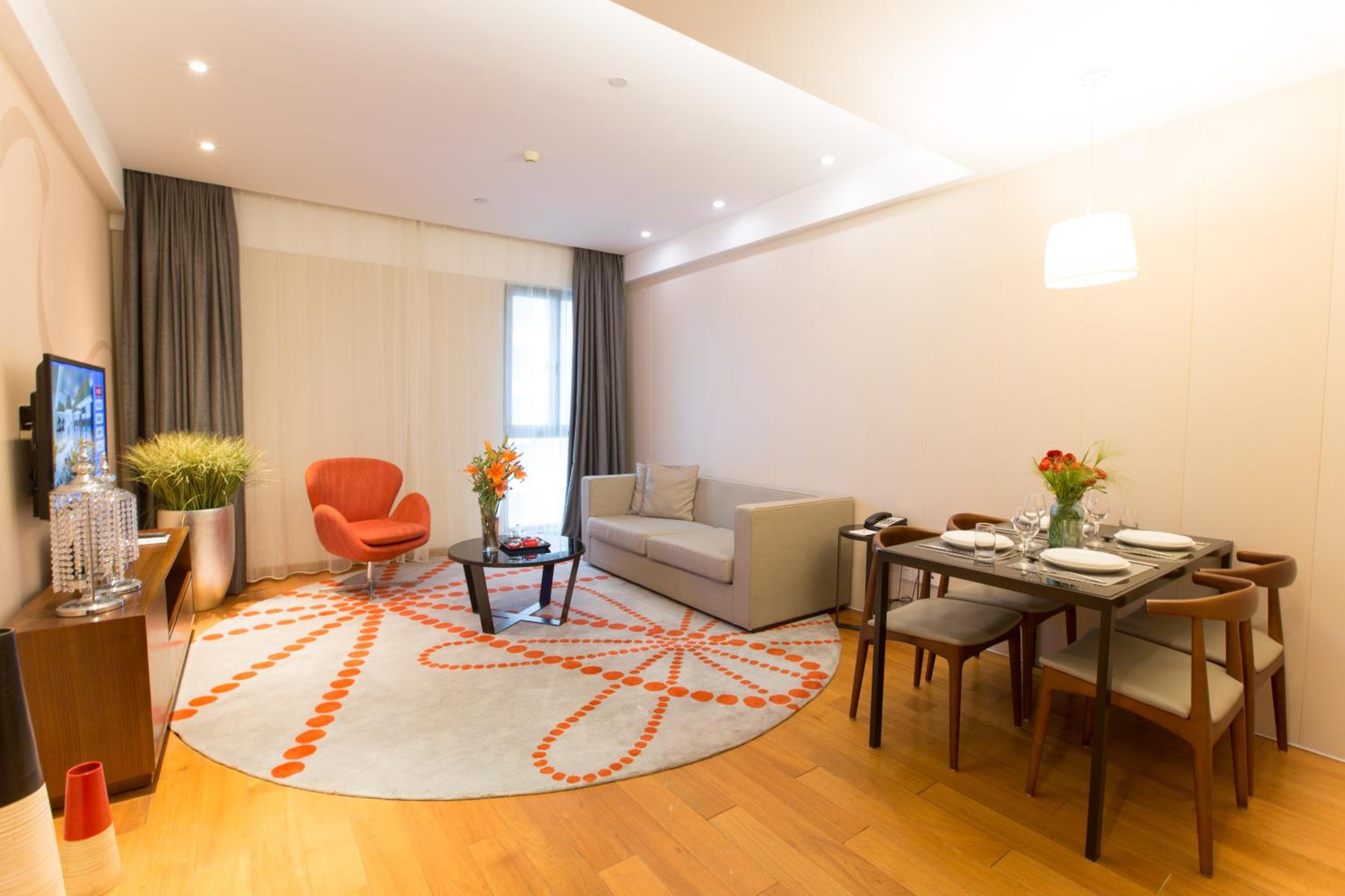 One-Bedroom Executive Apartment (with 3 breakfast) photo 2