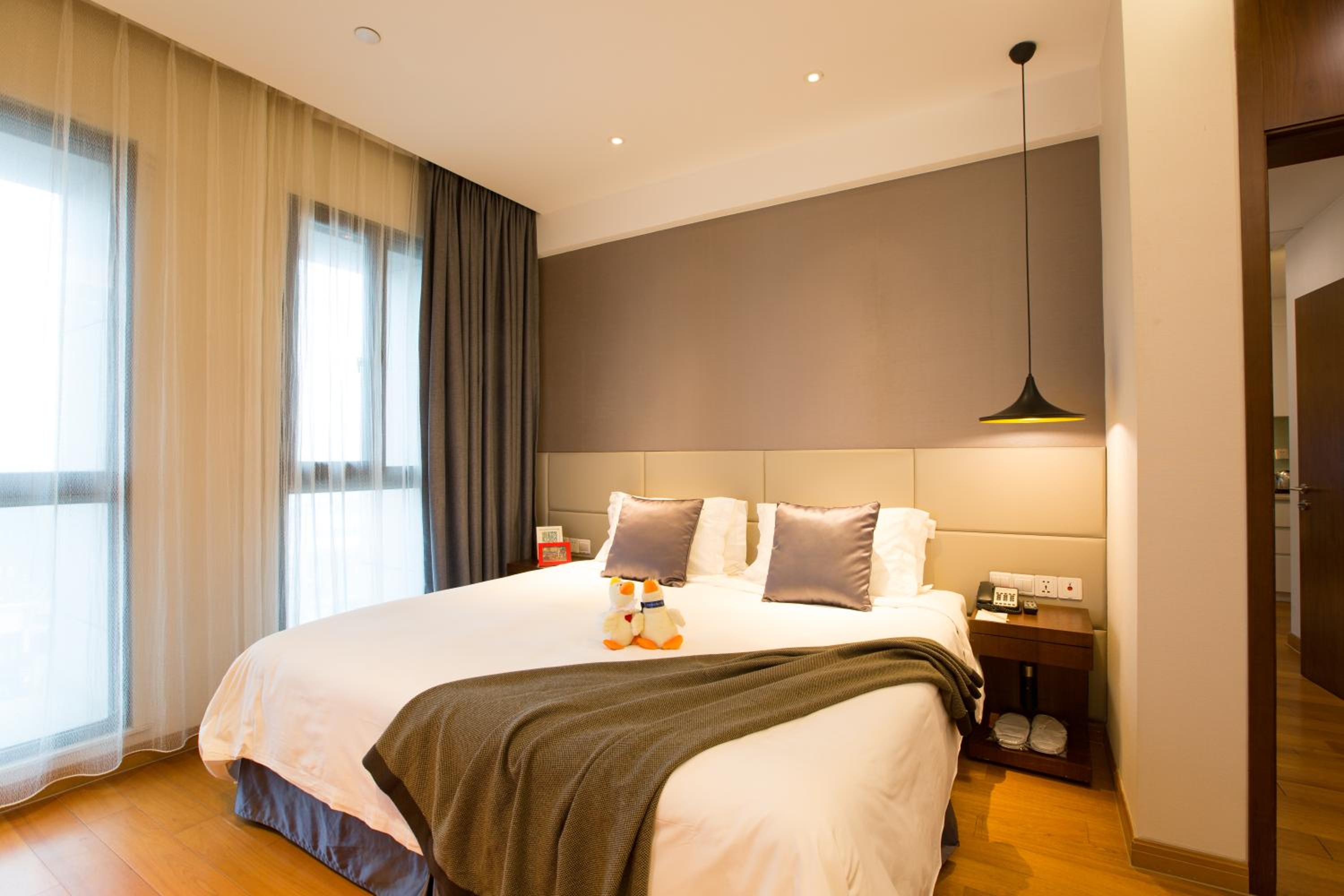 One-Bedroom Superior Apartment-Include Two Breakfast