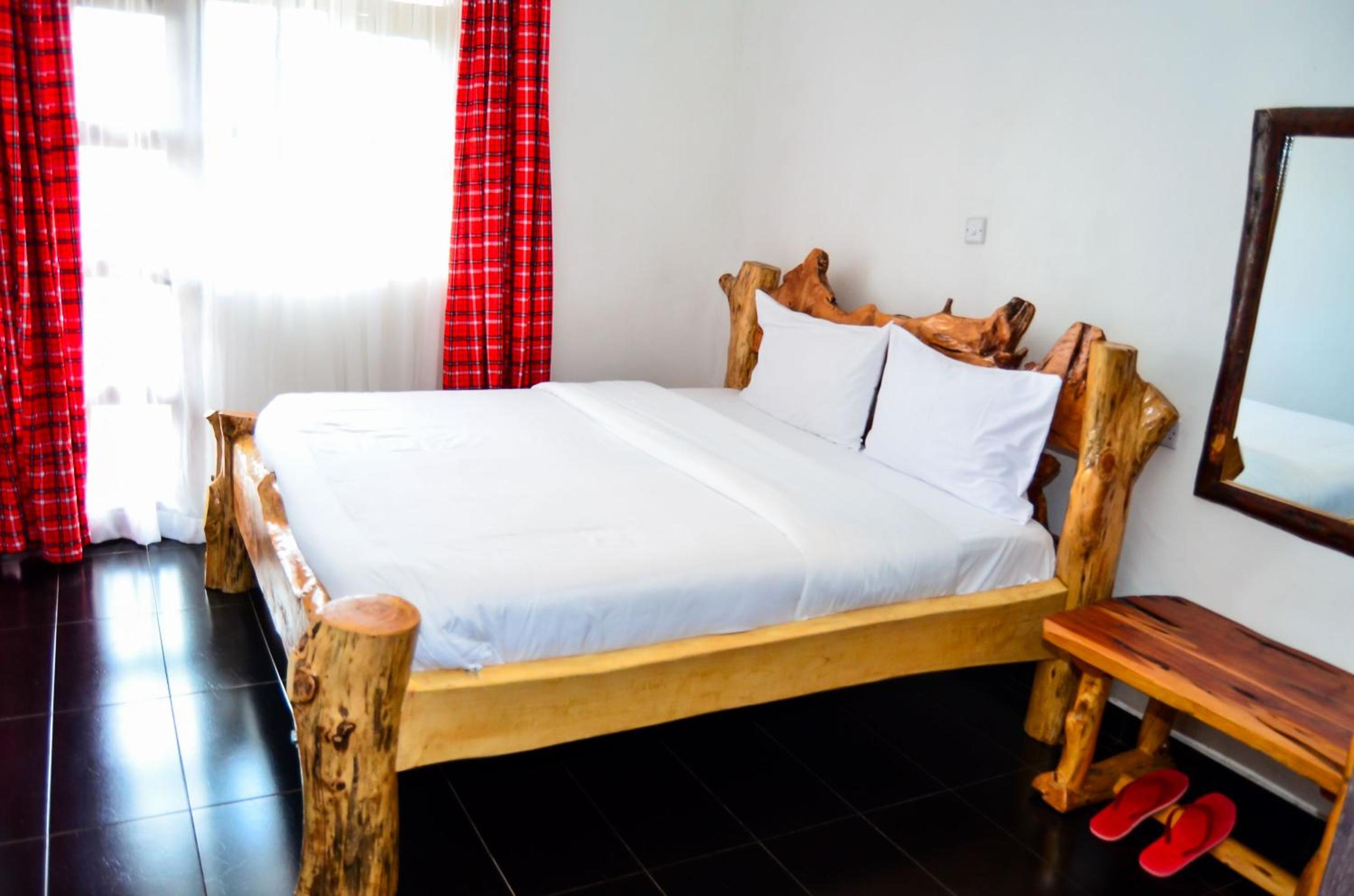 Deluxe Queen Room - Photo 53
