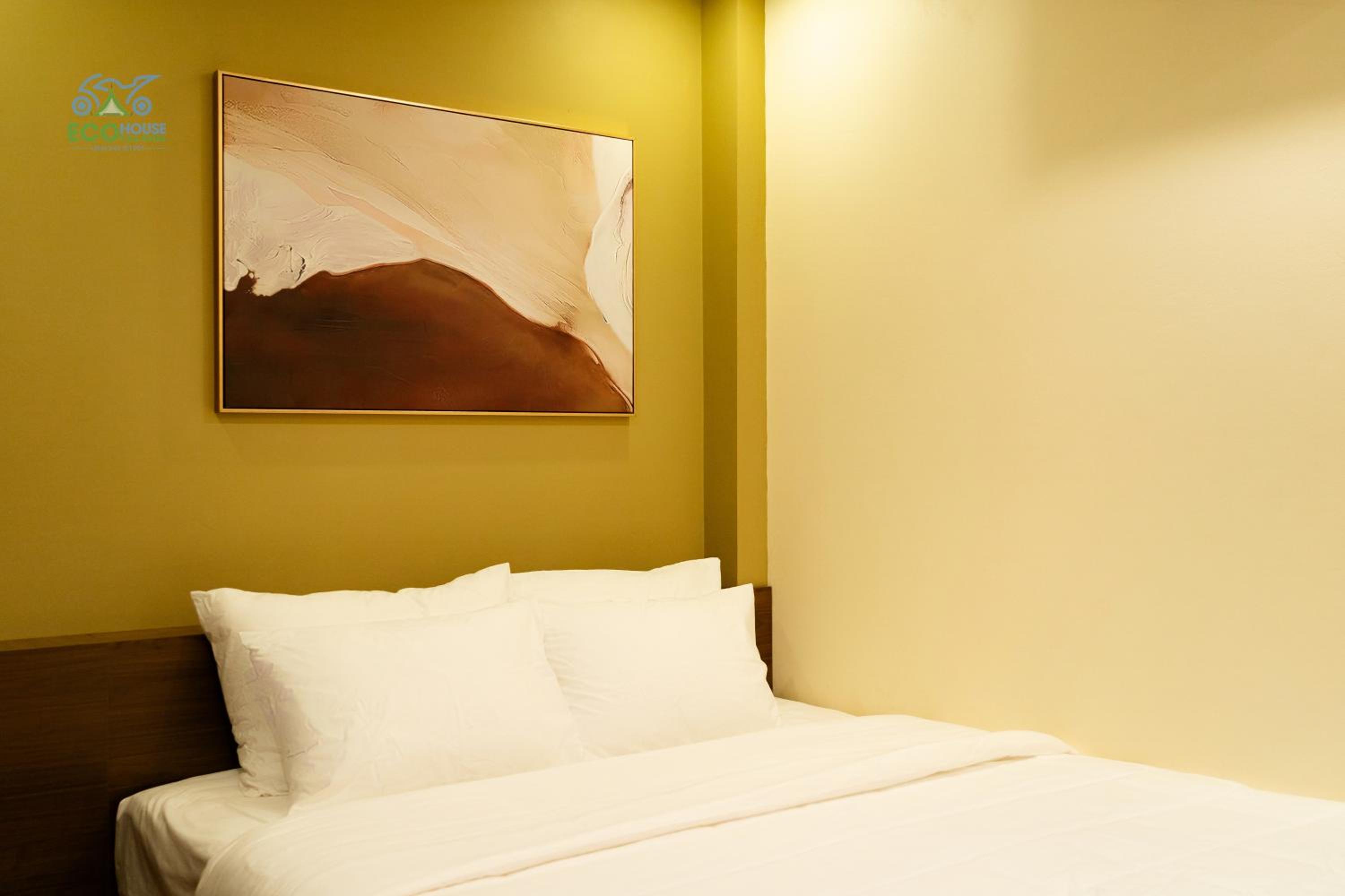 Triple Room with Private Bathroom photo 3