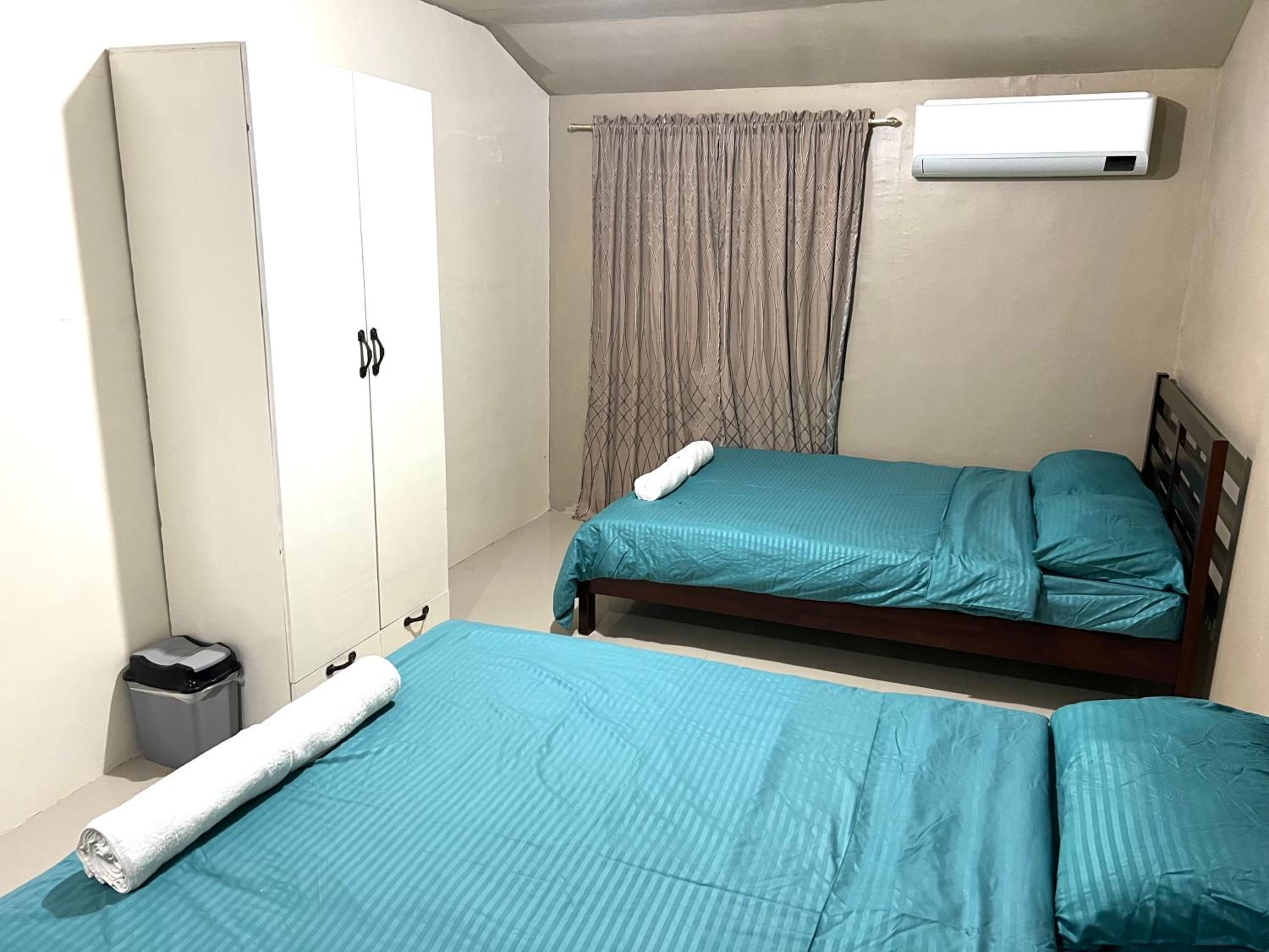 One-Bedroom Apartment photo 3