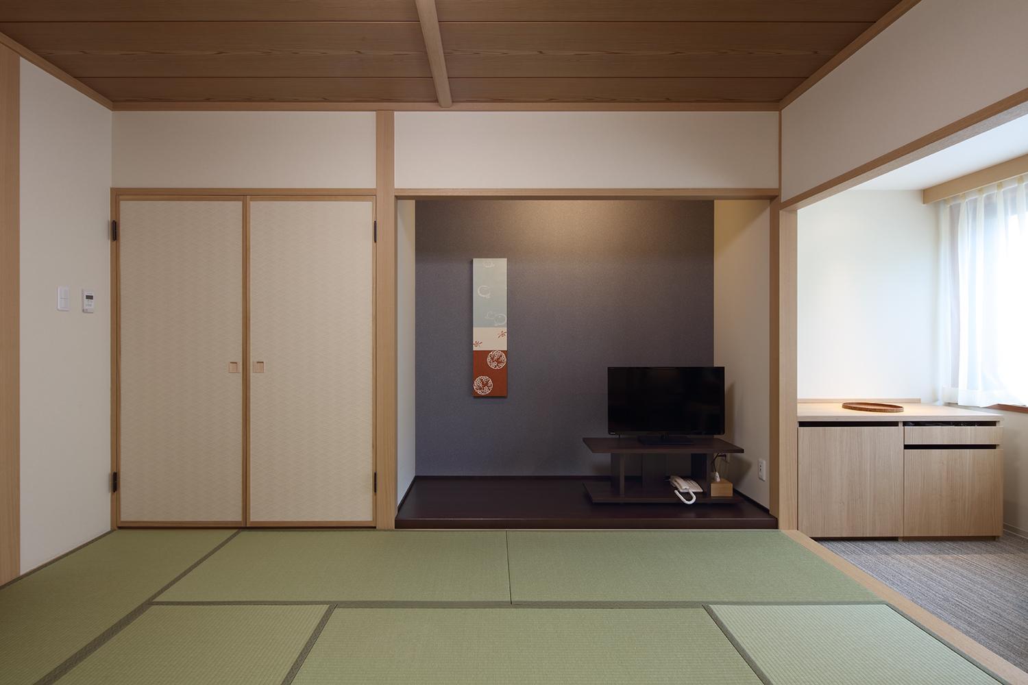 Superior Japanese-Style Room-East BLD - Photo 4