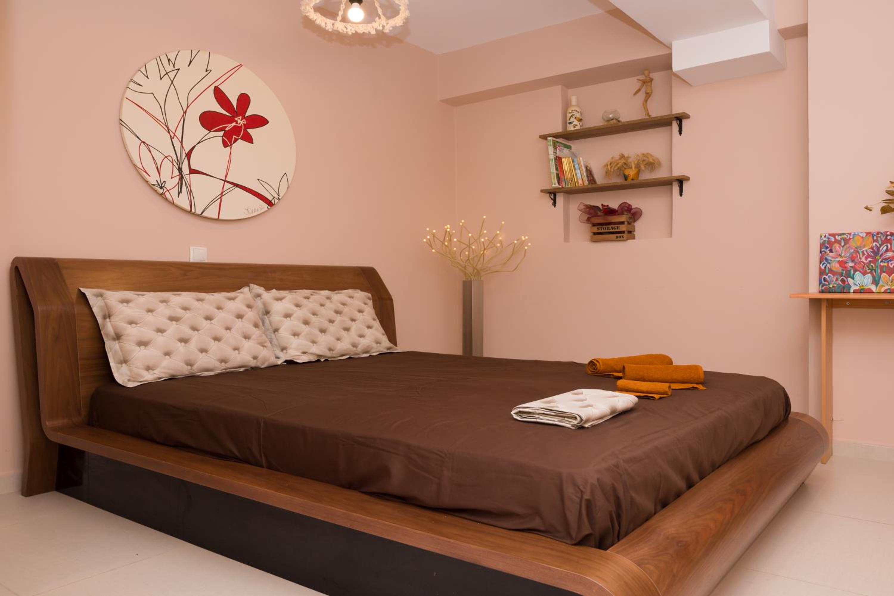 One-Bedroom Apartment - Photo 16