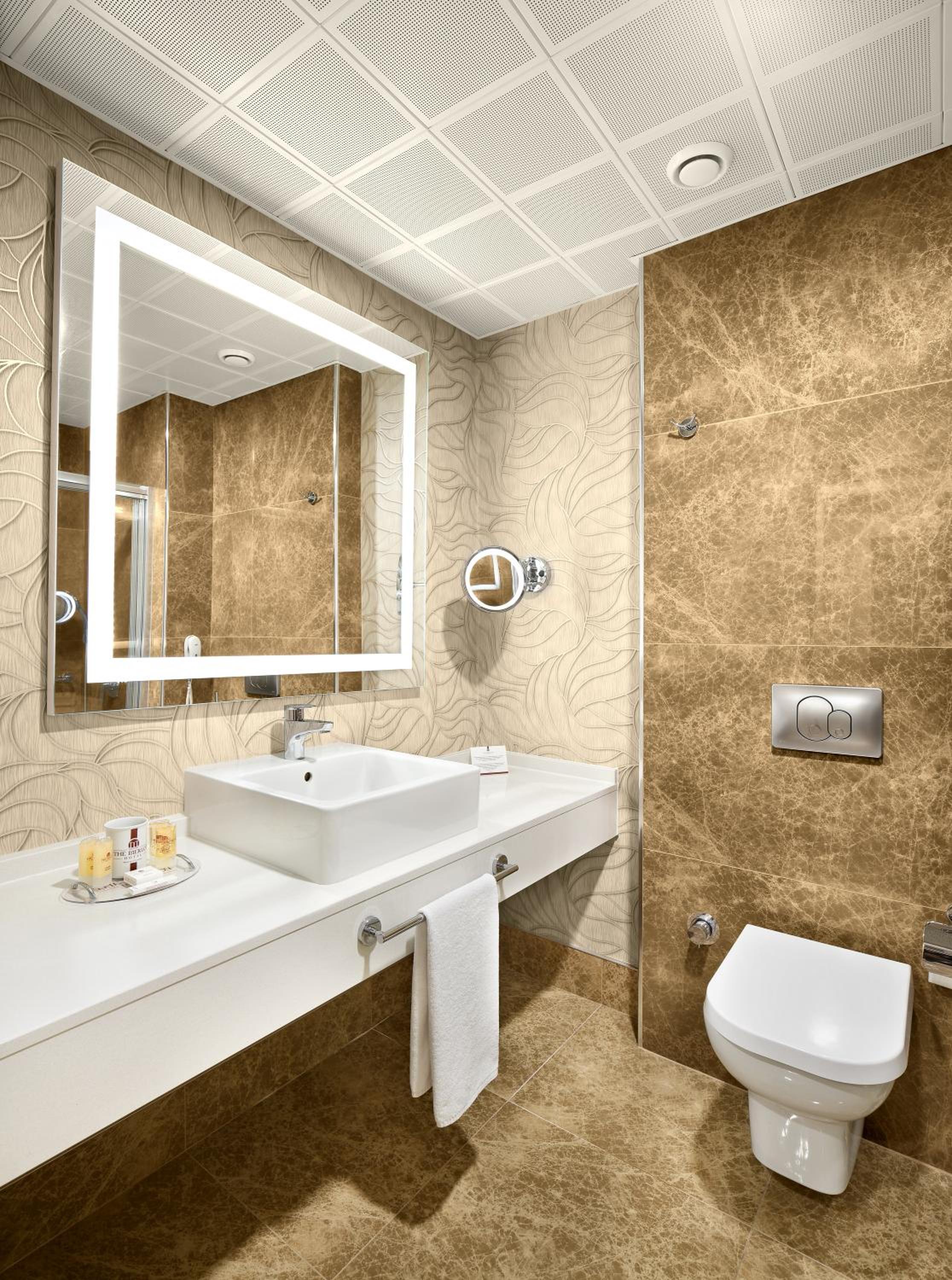 Standard Double or Twin Room photo 3