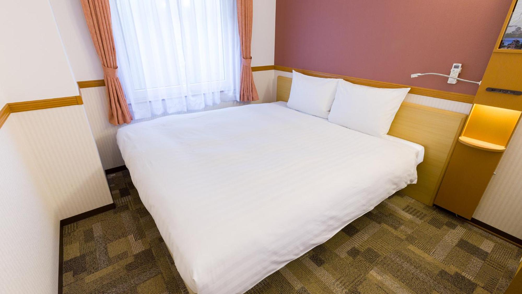 King Room - Non-Smoking photo 2