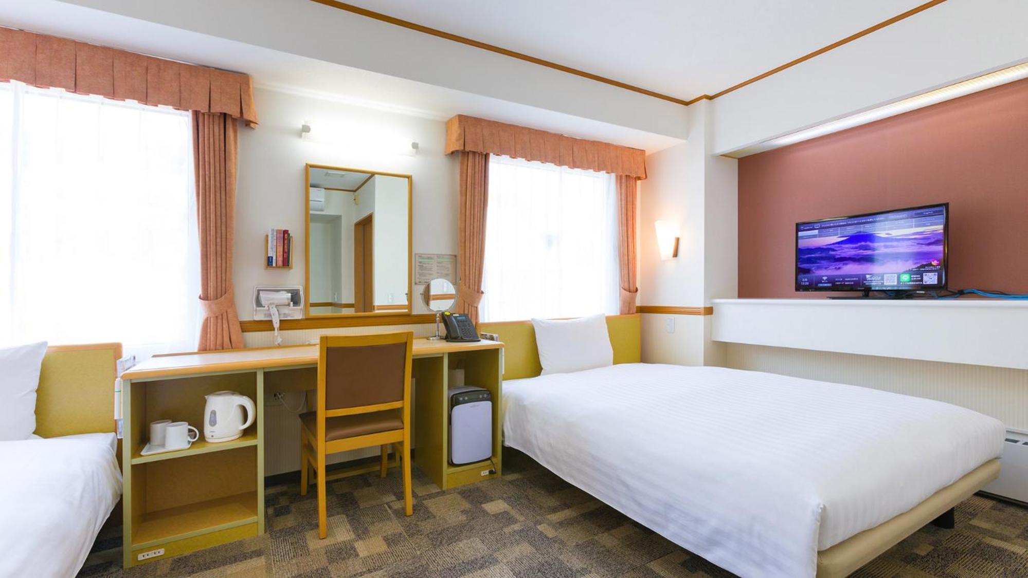 Accessible Twin Room - Non-Smoking photo 3