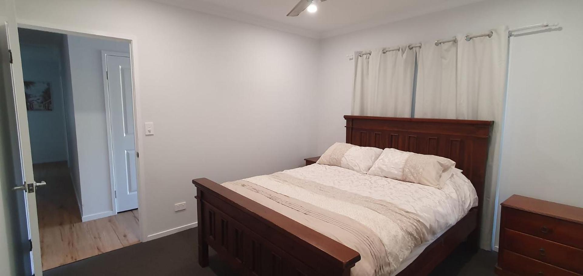 Four-Bedroom House photo 3