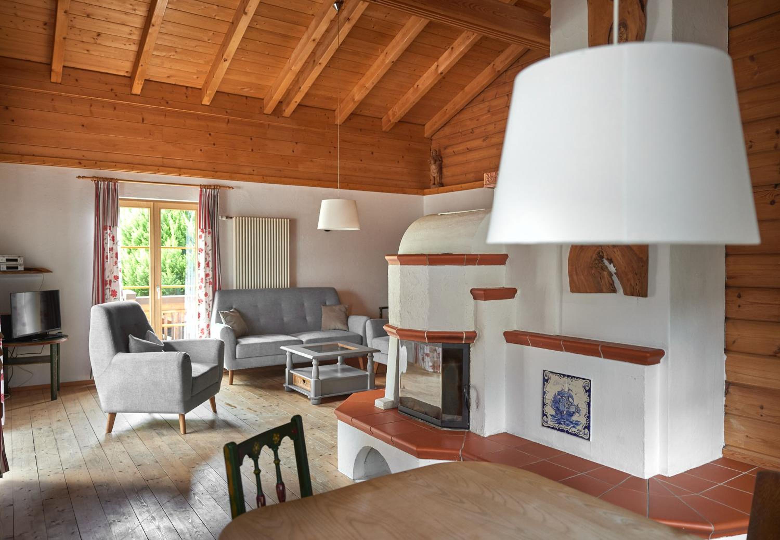 Apartment with Mountain View photo 1
