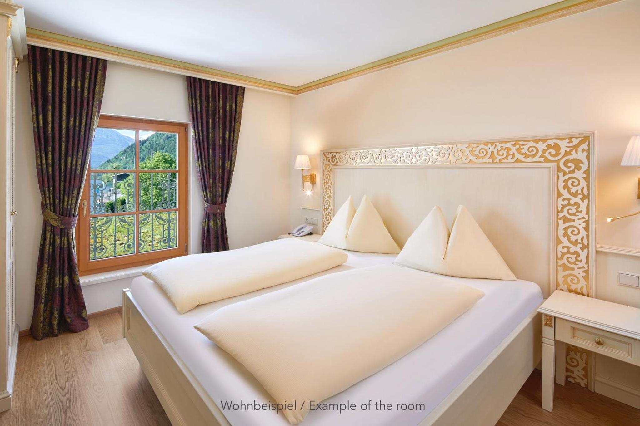 Suite with Lake View - Photo 3