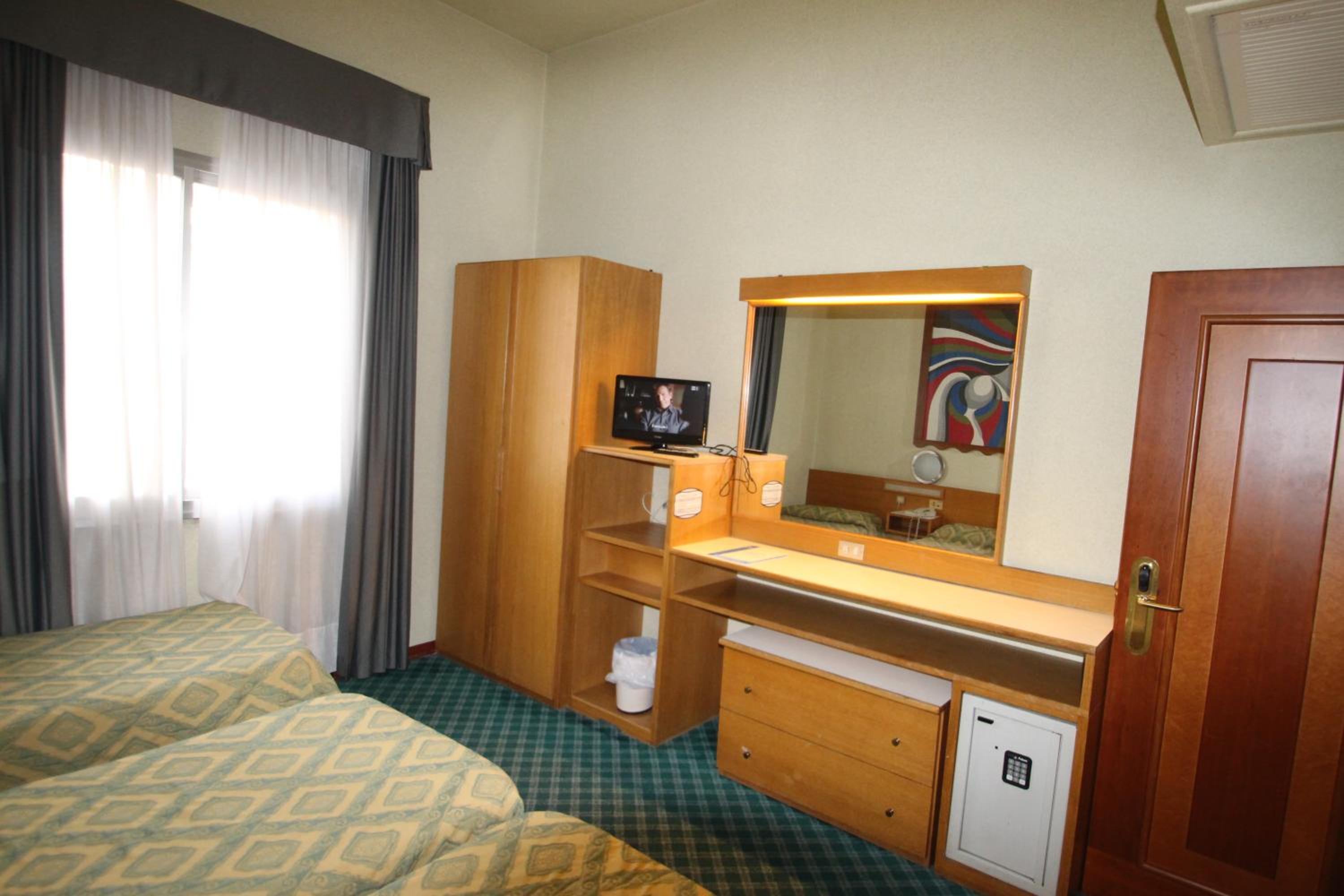 Triple Room (Annex) - Photo 1