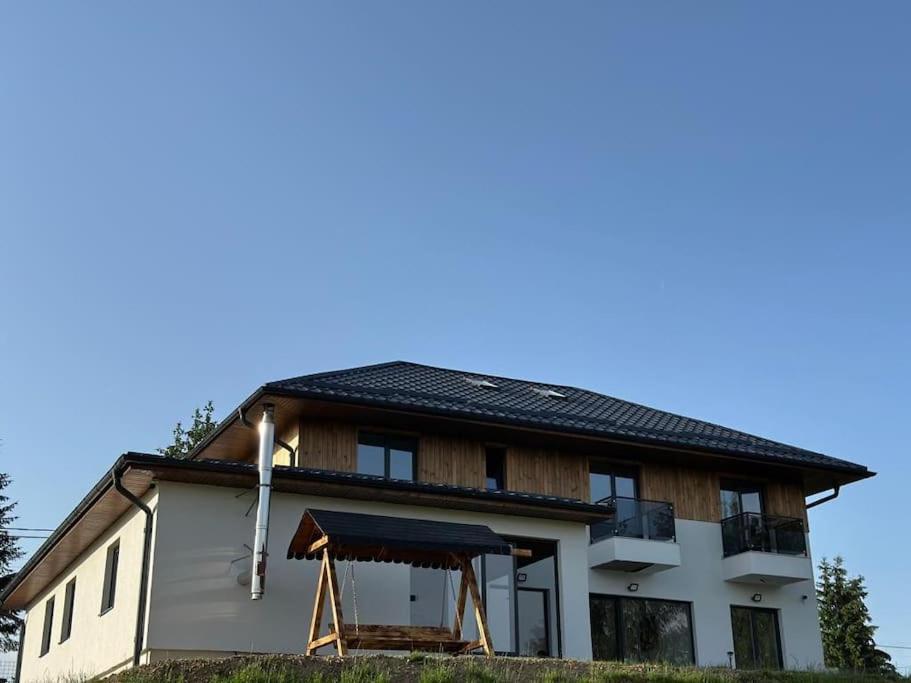 Villa photo 2