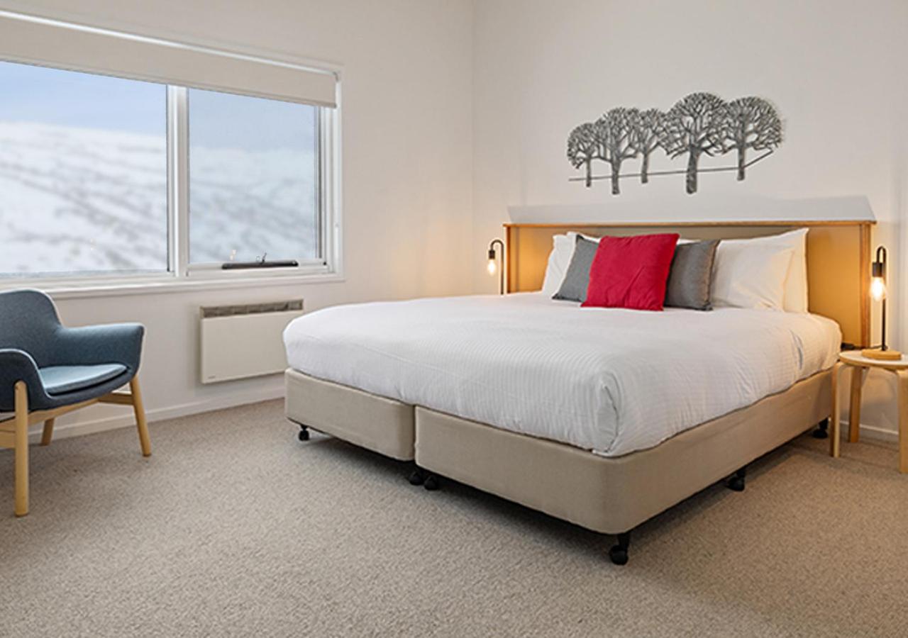 King Room with Mountain View