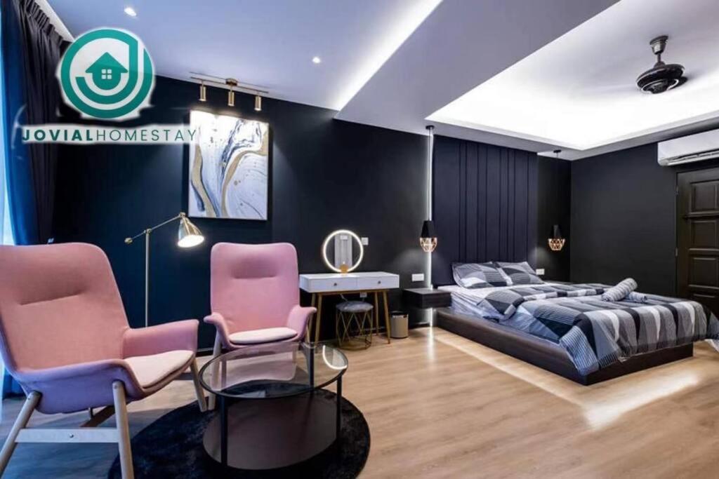 Four-Bedroom House photo 1
