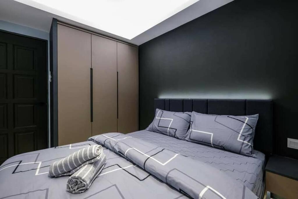 Four-Bedroom House photo 3