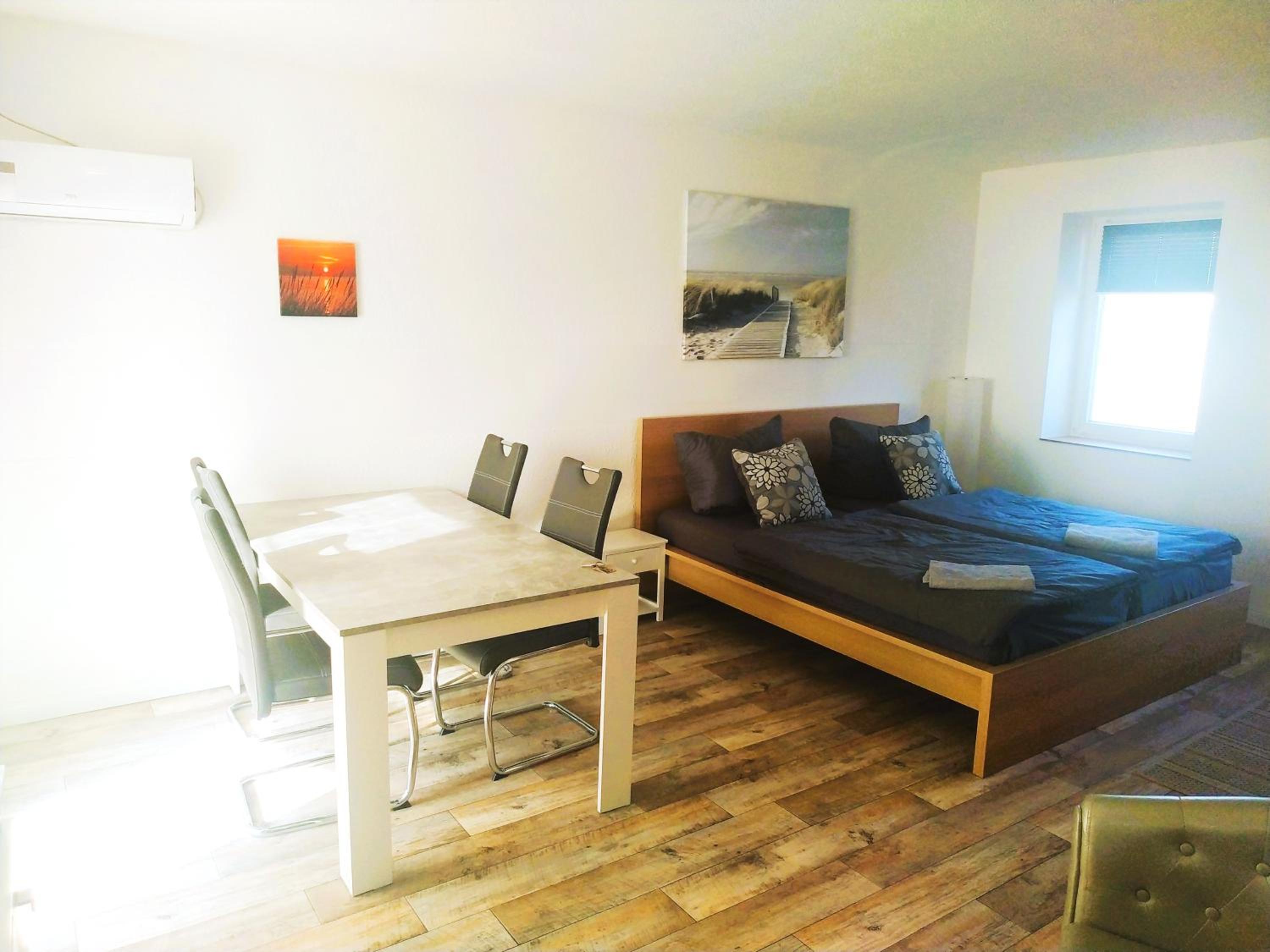 Apartment with Balcony photo 1
