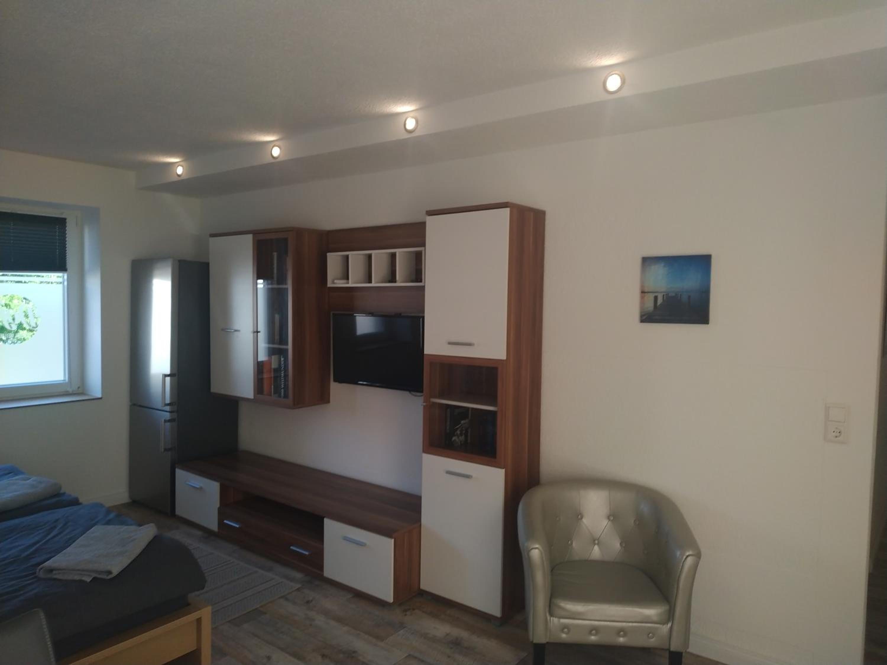 Apartment with Balcony photo 3