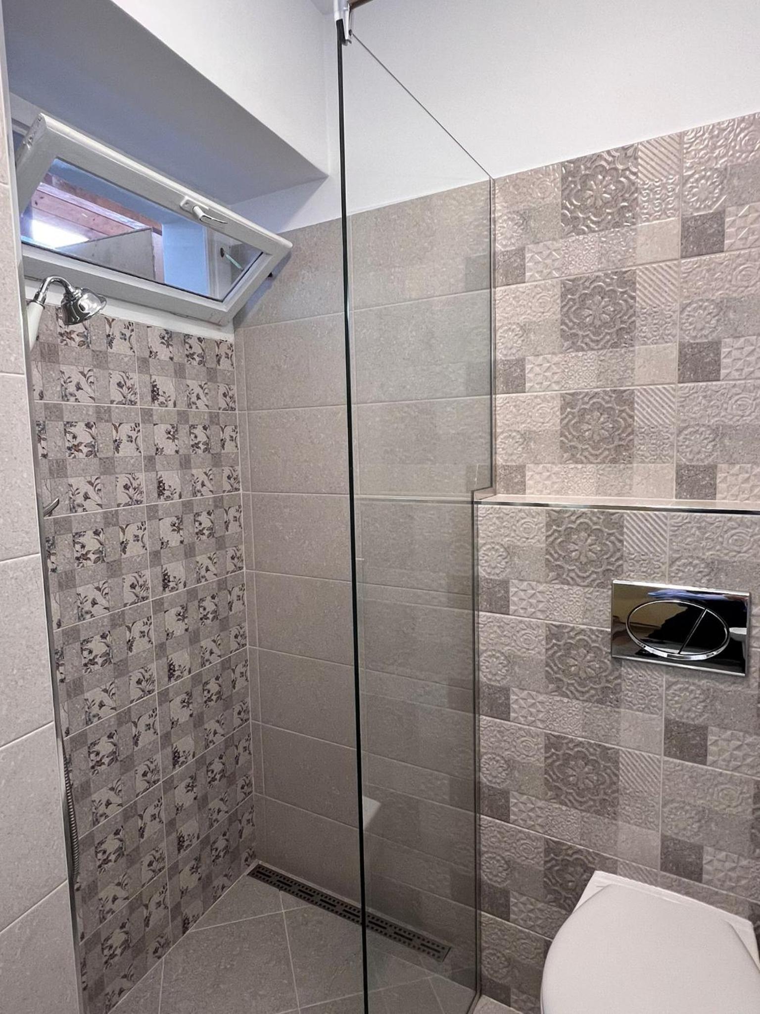 Standard Twin Room - Photo 10