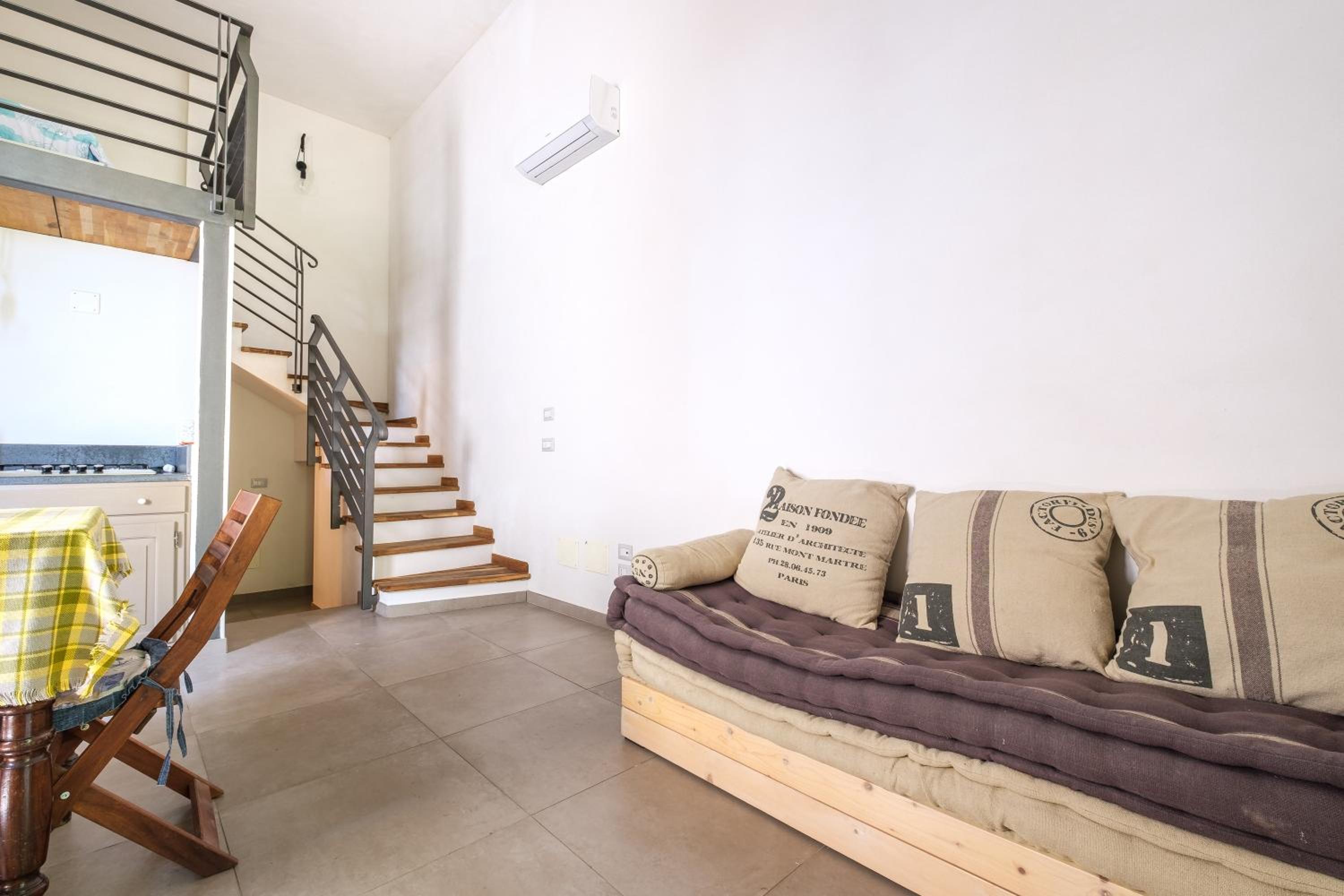 Superior One-Bedroom Apartment