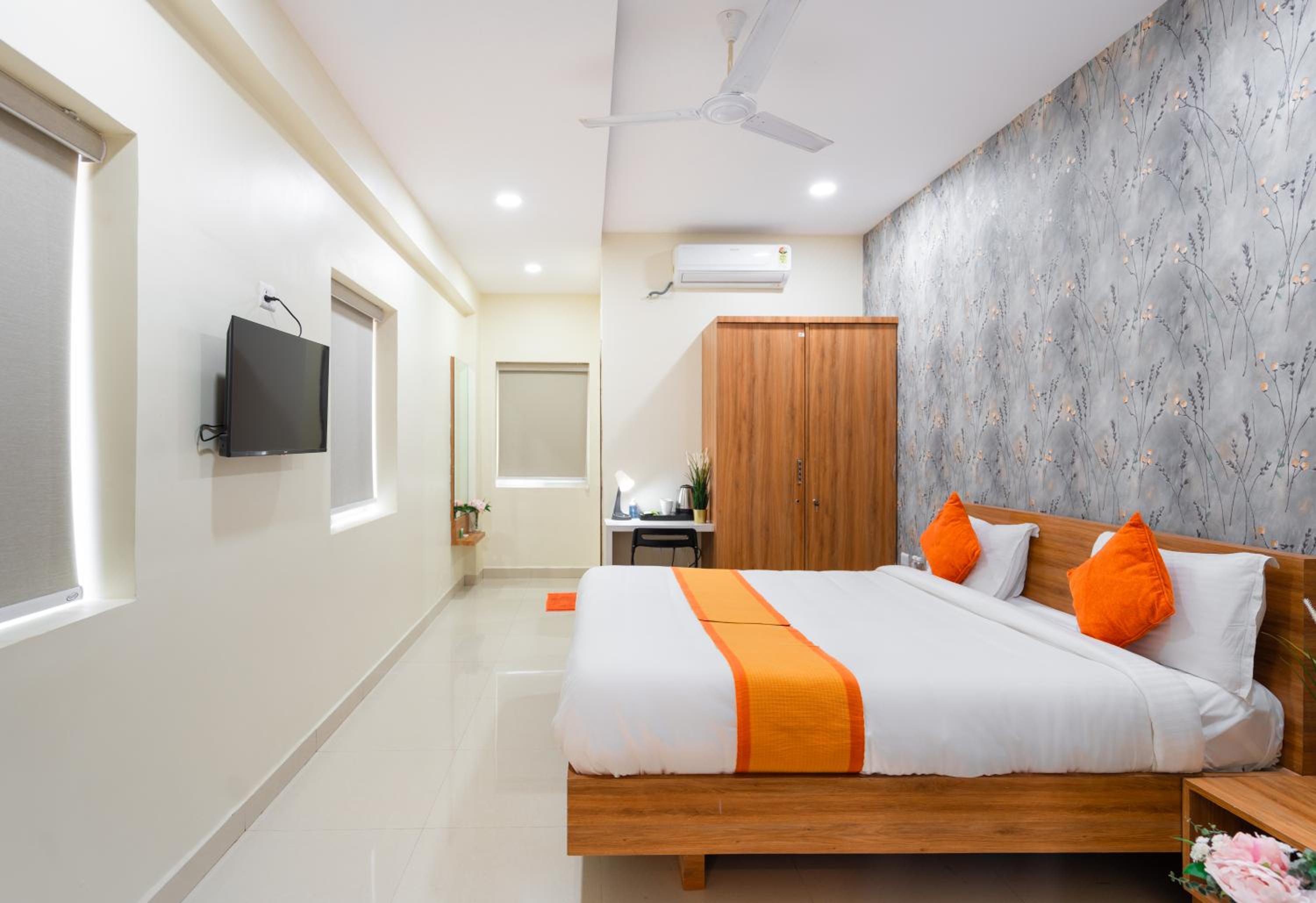 Superior King Room - Photo 5