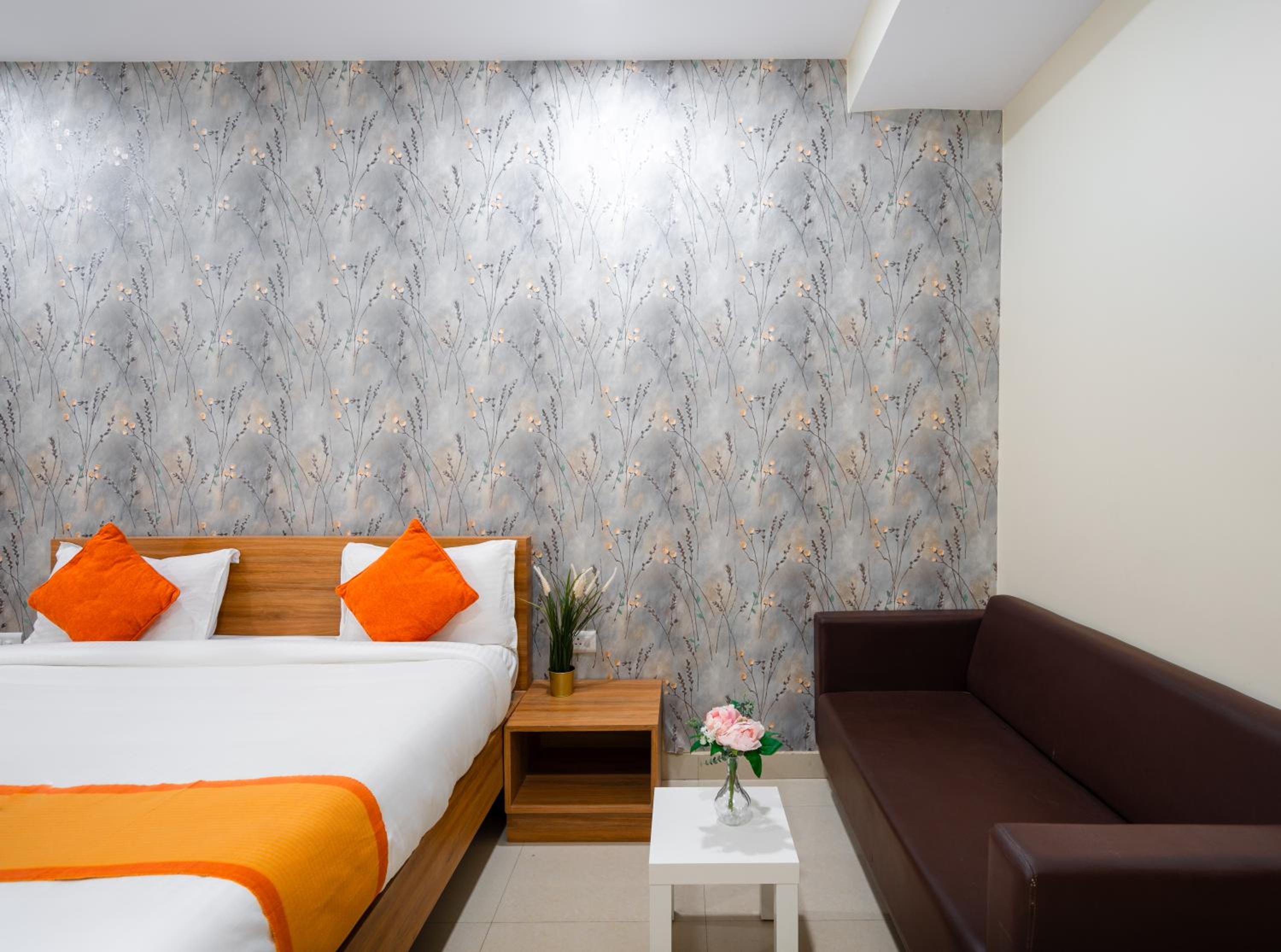 Superior King Room - Photo 2