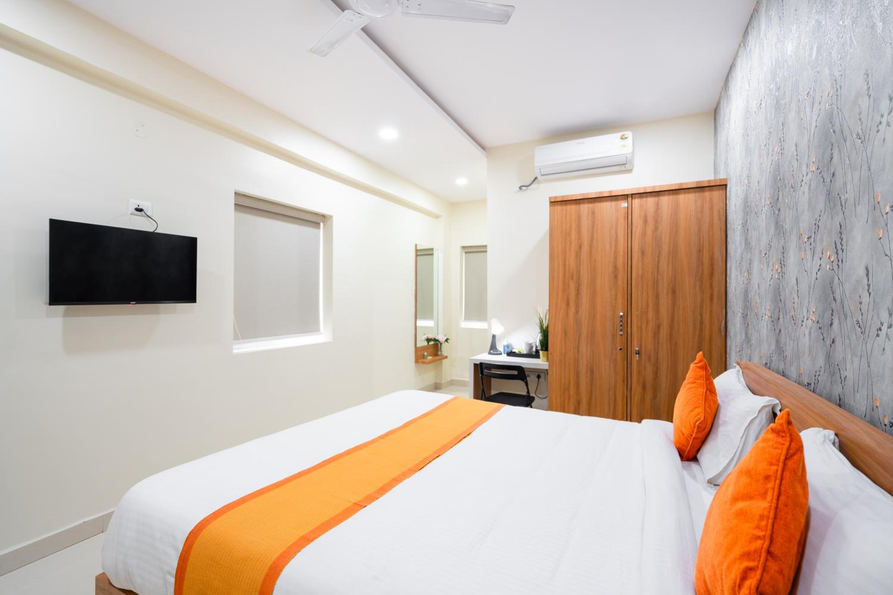 Superior King Room - Photo 6