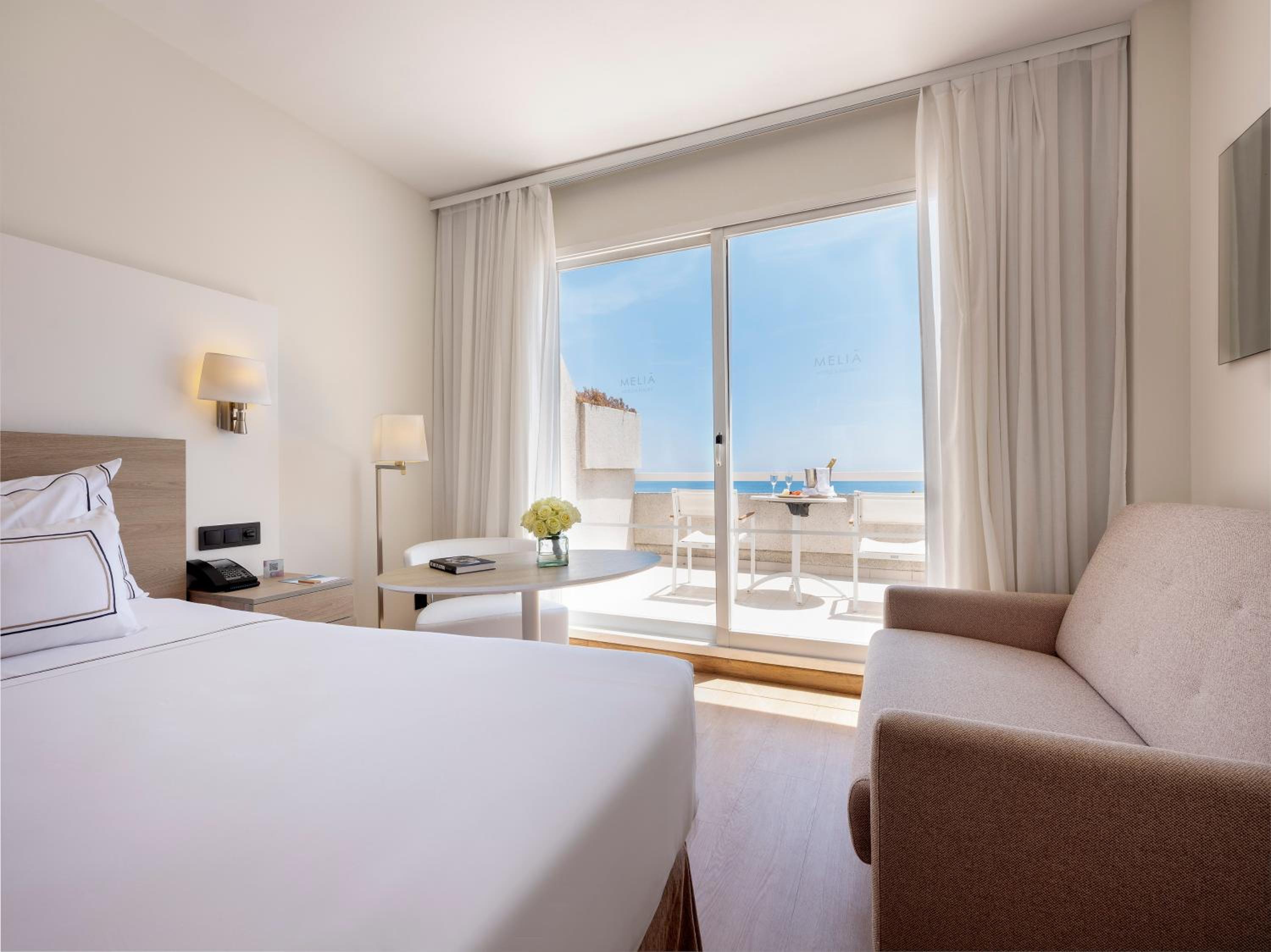 Premium Room Sea View - Photo 5