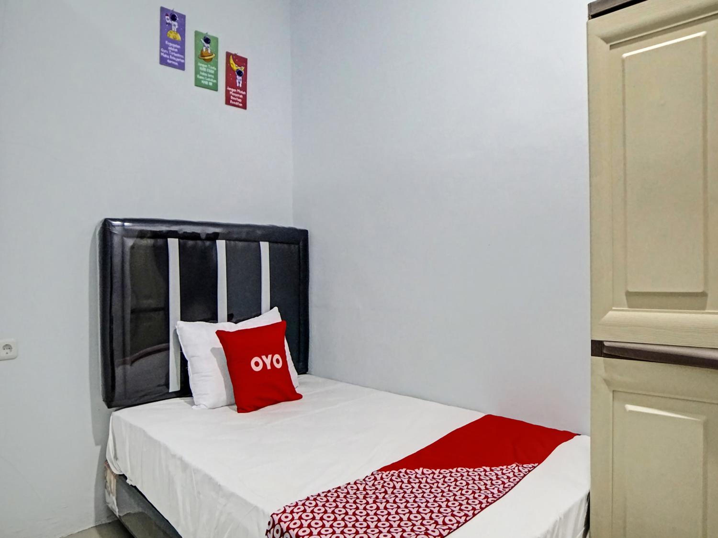 Standard Single Room