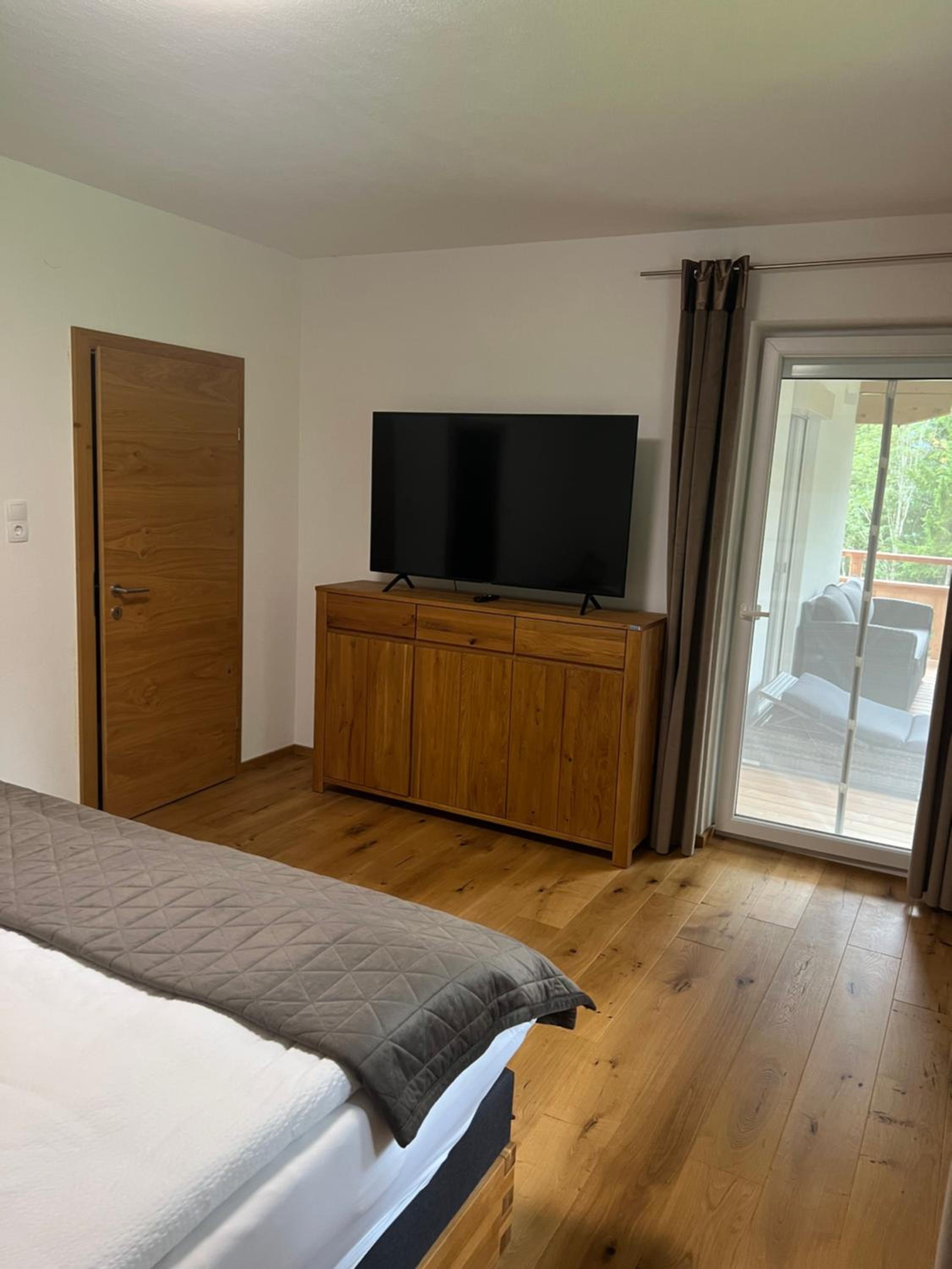 Two-Bedroom Apartment - Photo 16