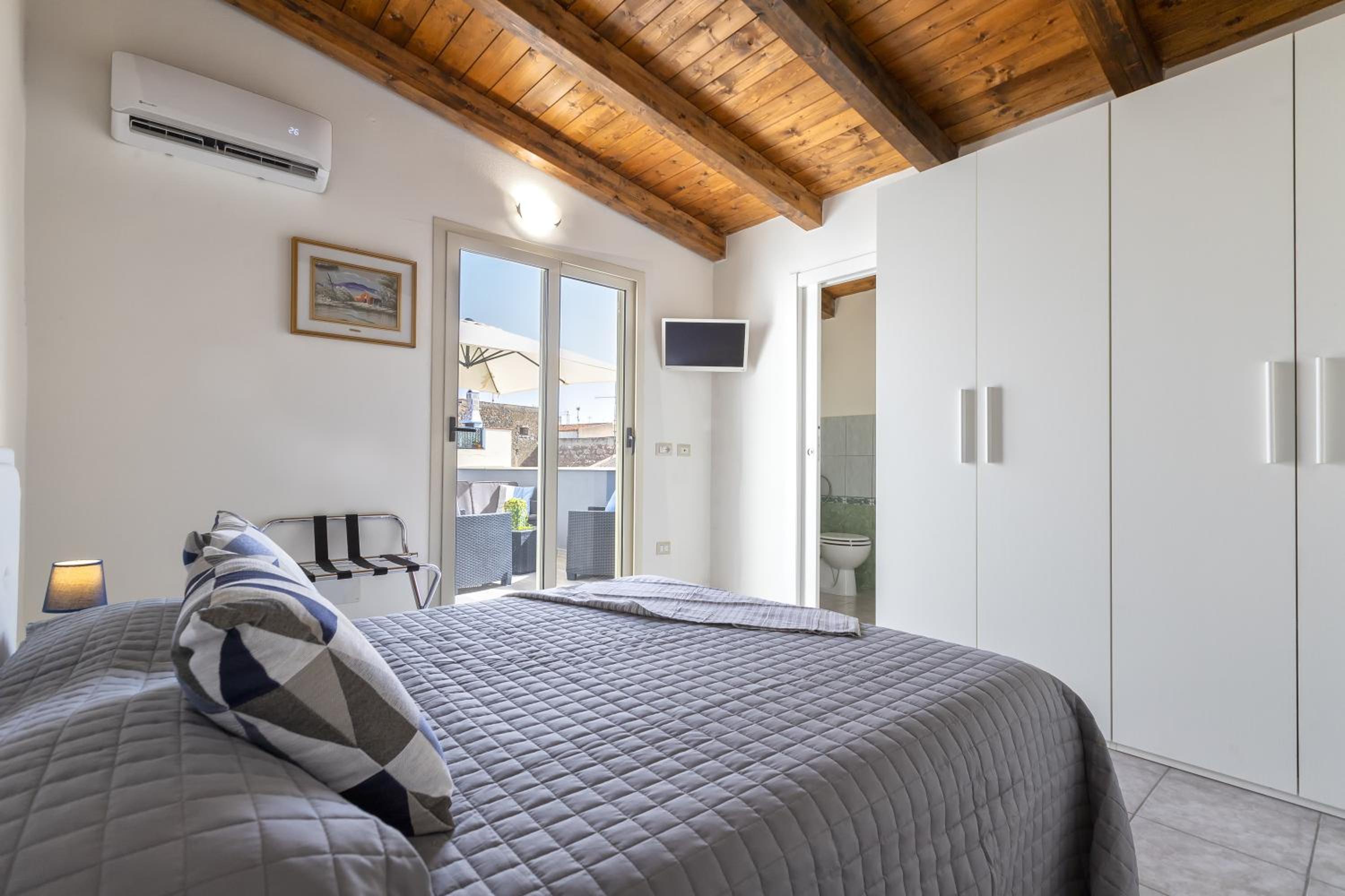 Superior Apartment with City View