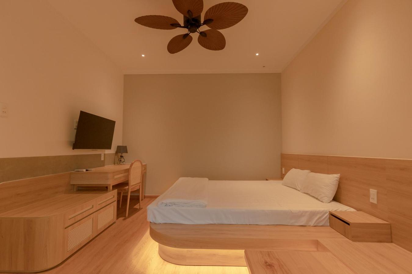 Deluxe Double Room with Bath