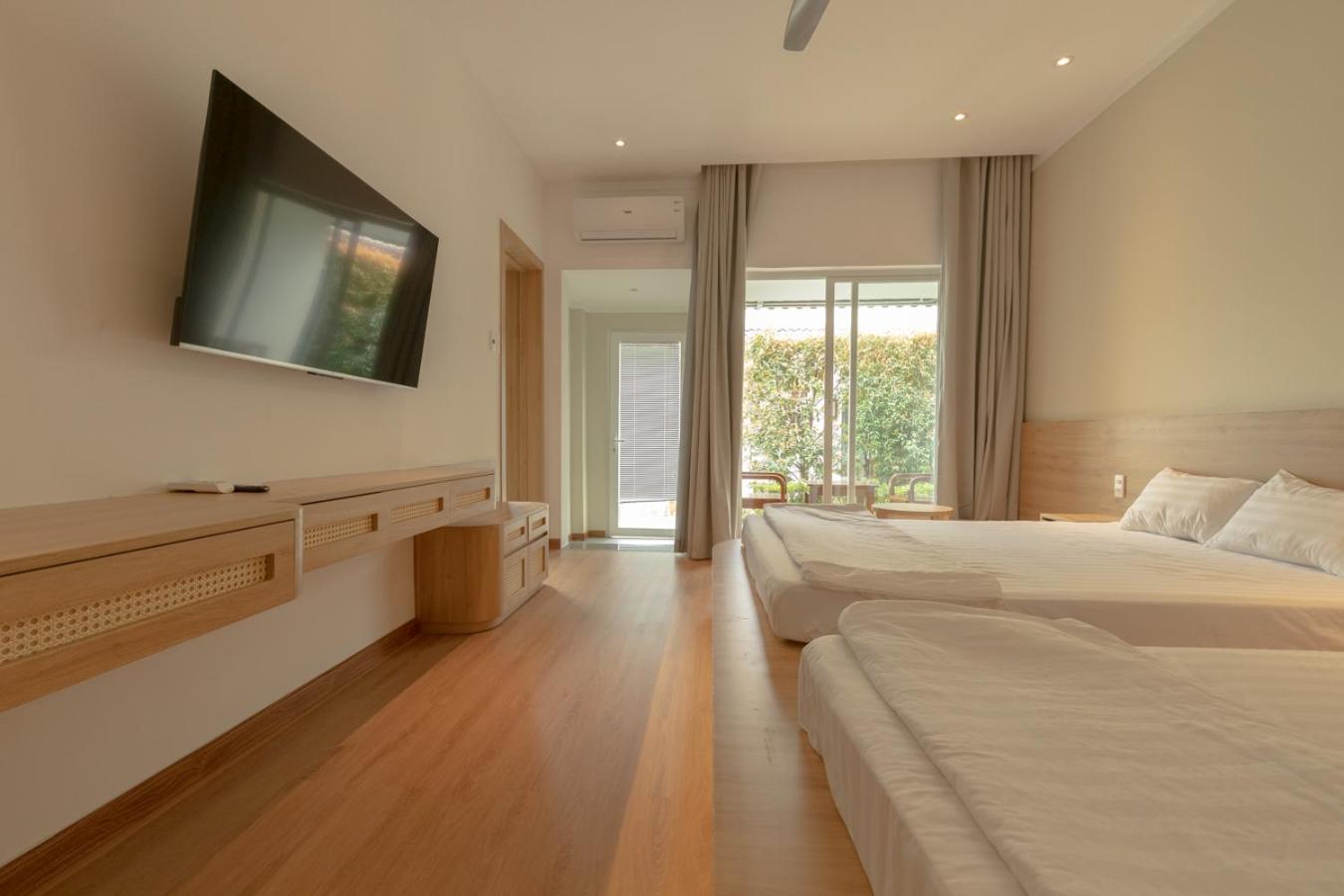 Quadruple Room with Garden View