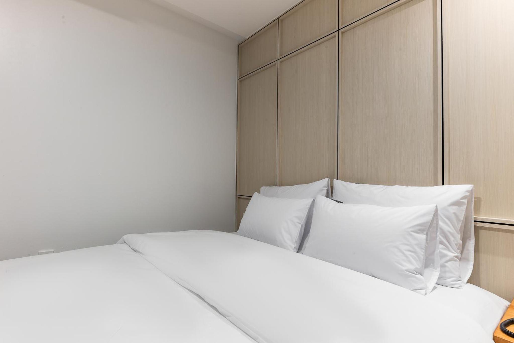 Double Room - Photo 5