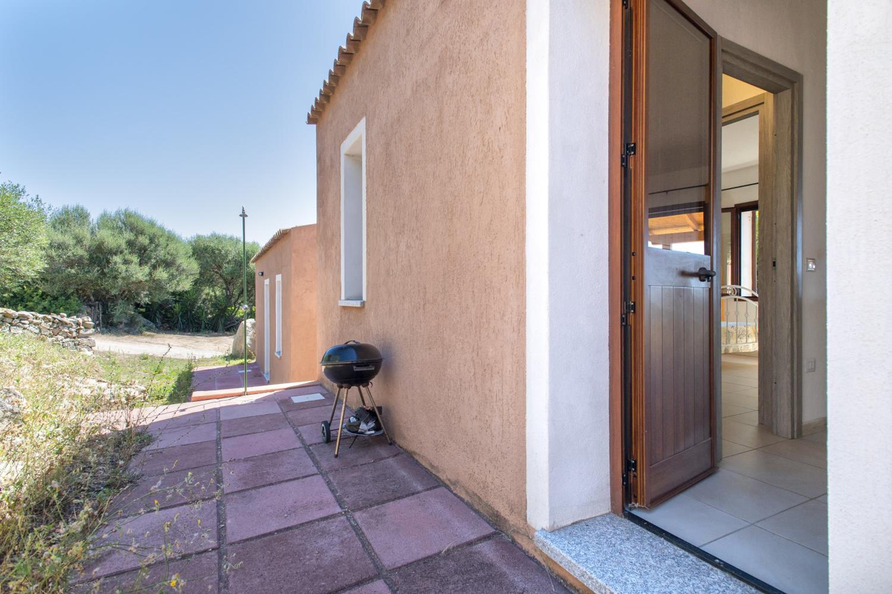 One-Bedroom House photo 3