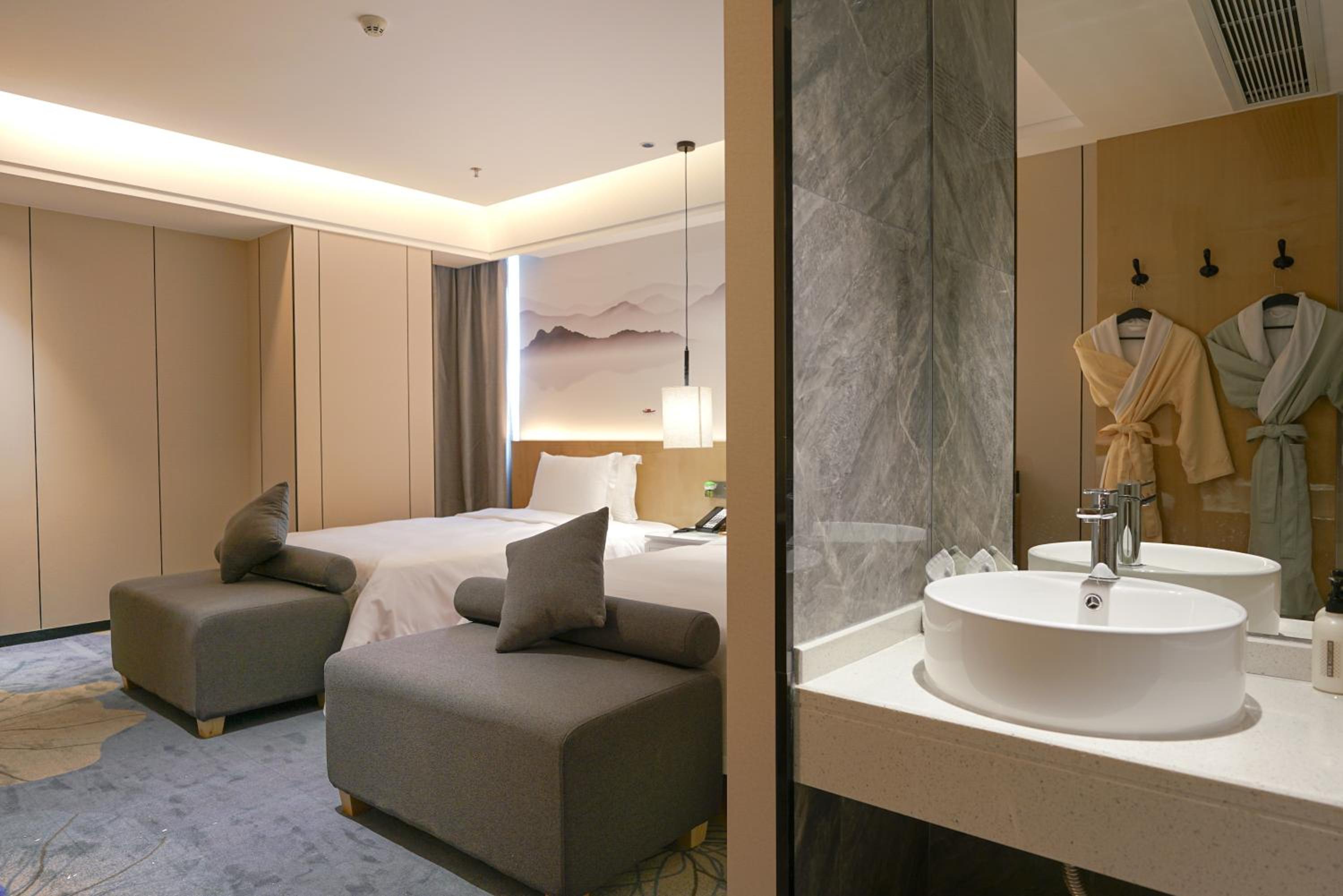 Premium Twin Room photo 1