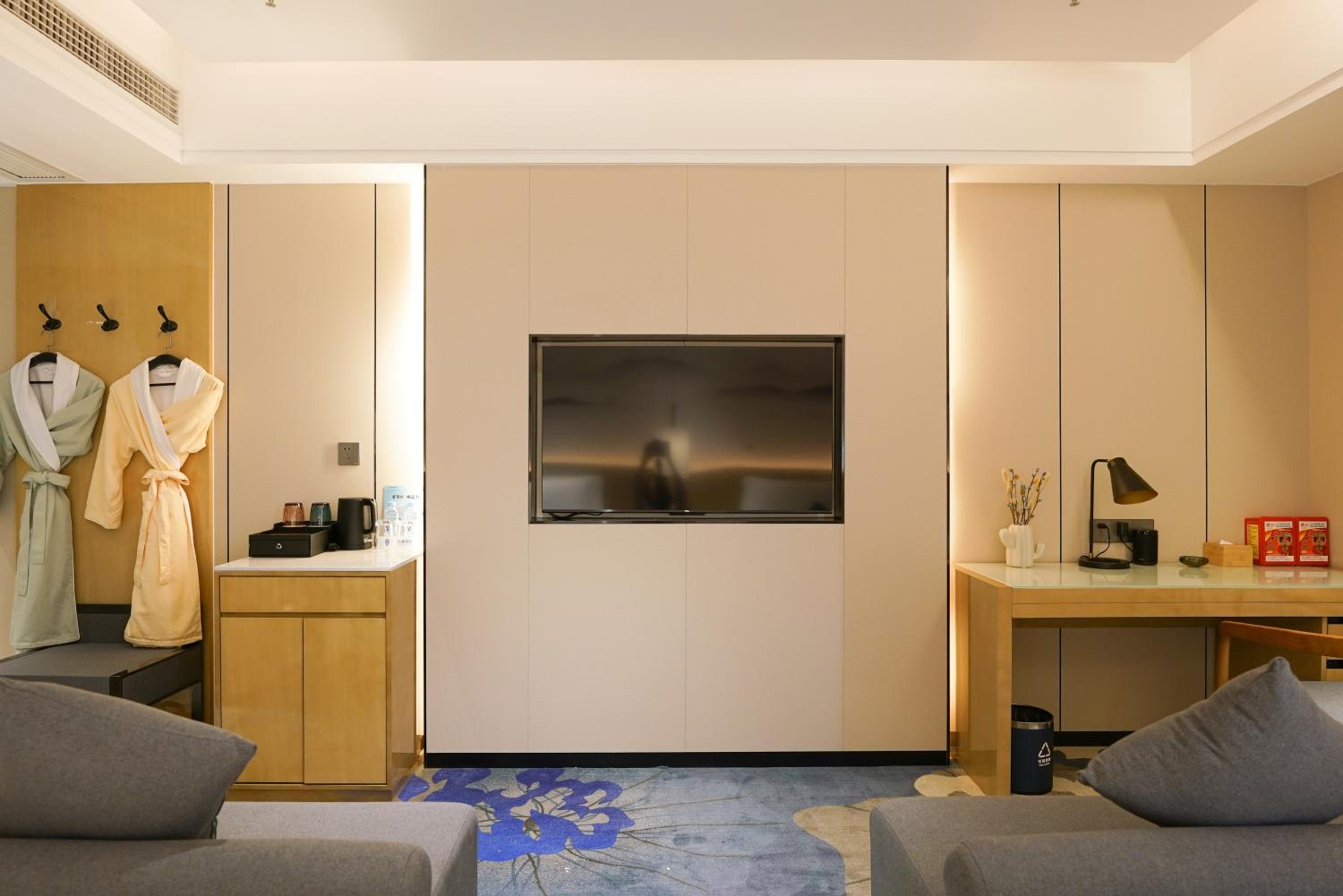 Premium Twin Room