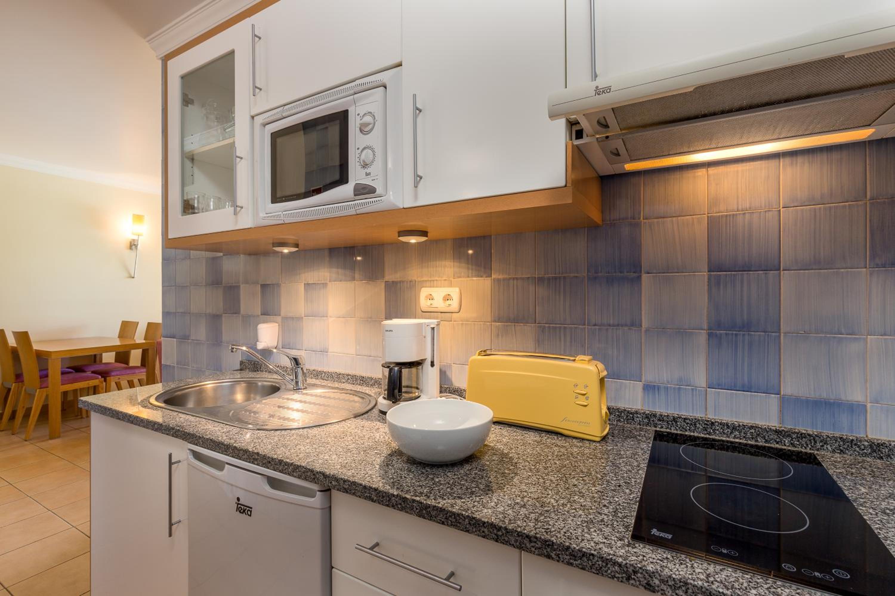 One-Bedroom Apartment with Land View photo 2