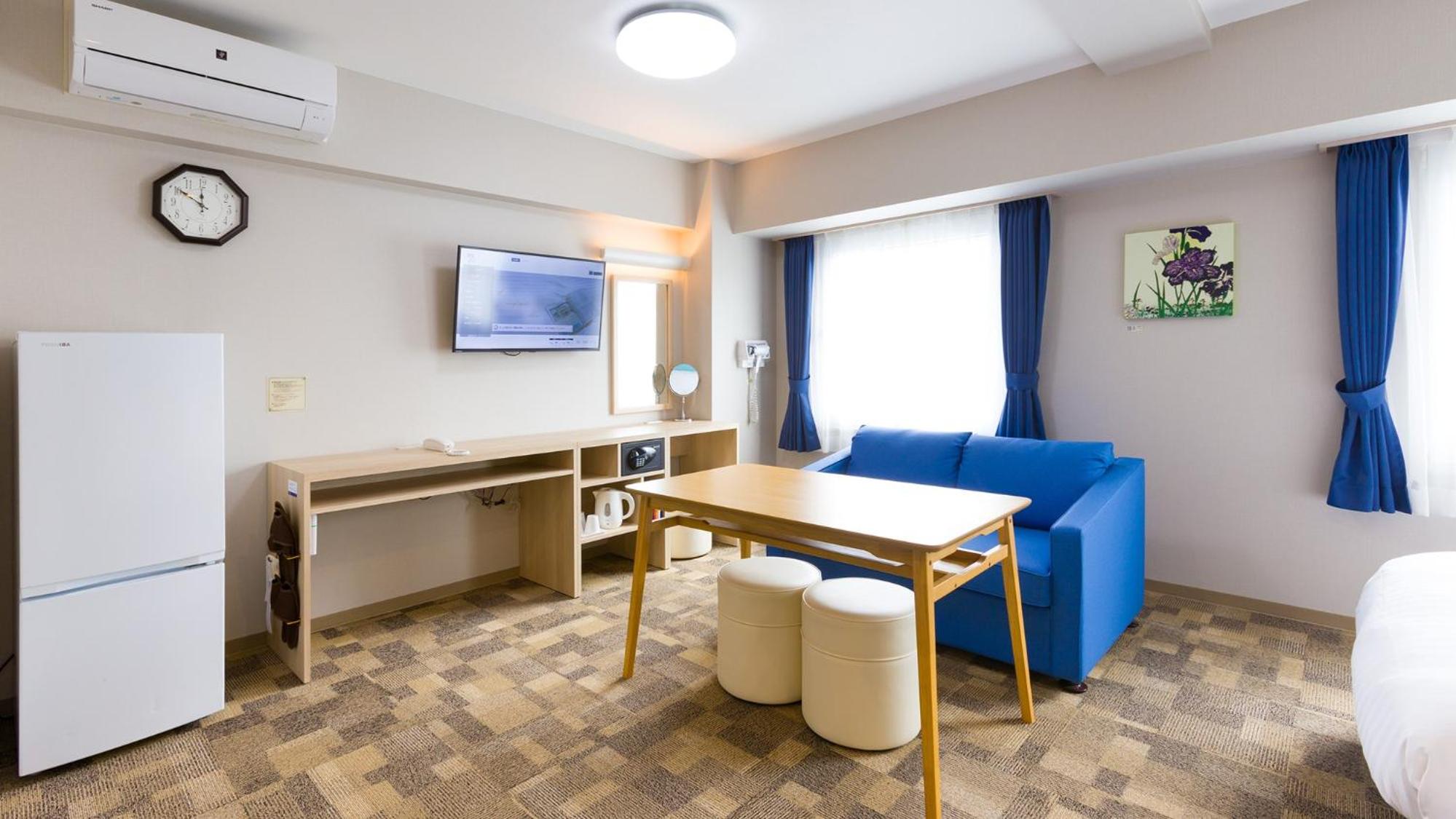 Triple Room - Smoking - Photo 11